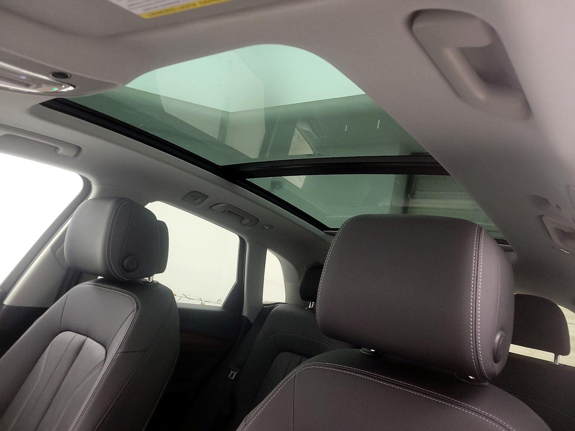 Thumbnail: 2022 Audi Q5 - 19