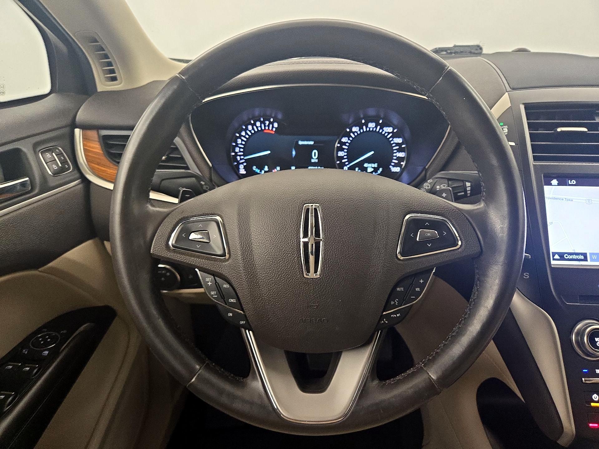Thumbnail: 2019 Lincoln MKC - 10