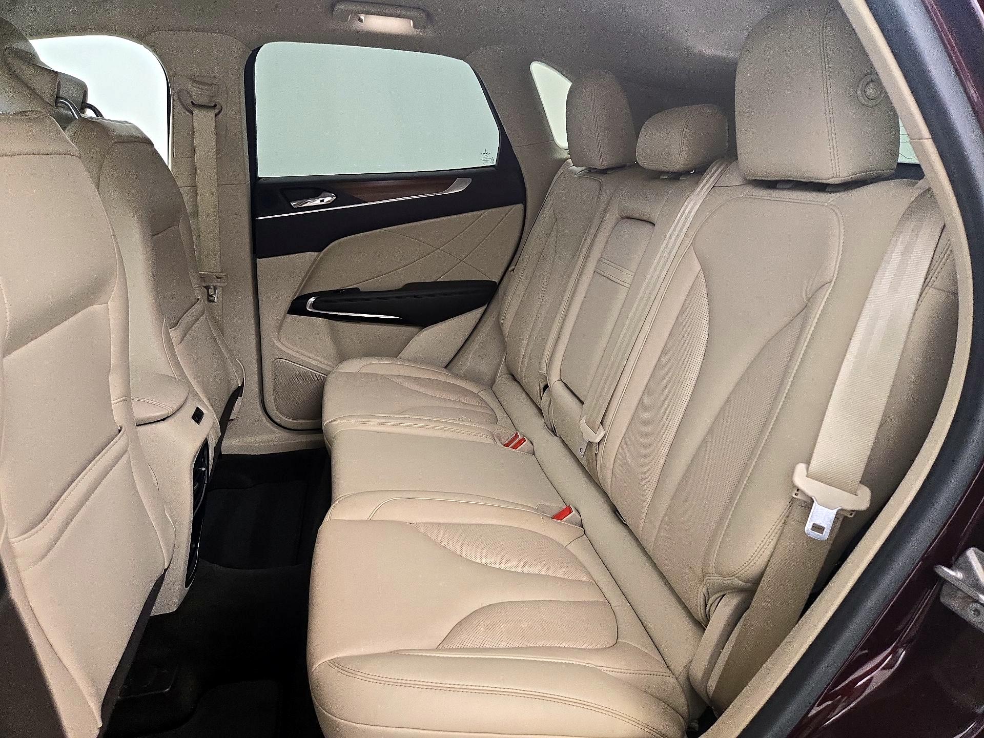 Thumbnail: 2019 Lincoln MKC - 20