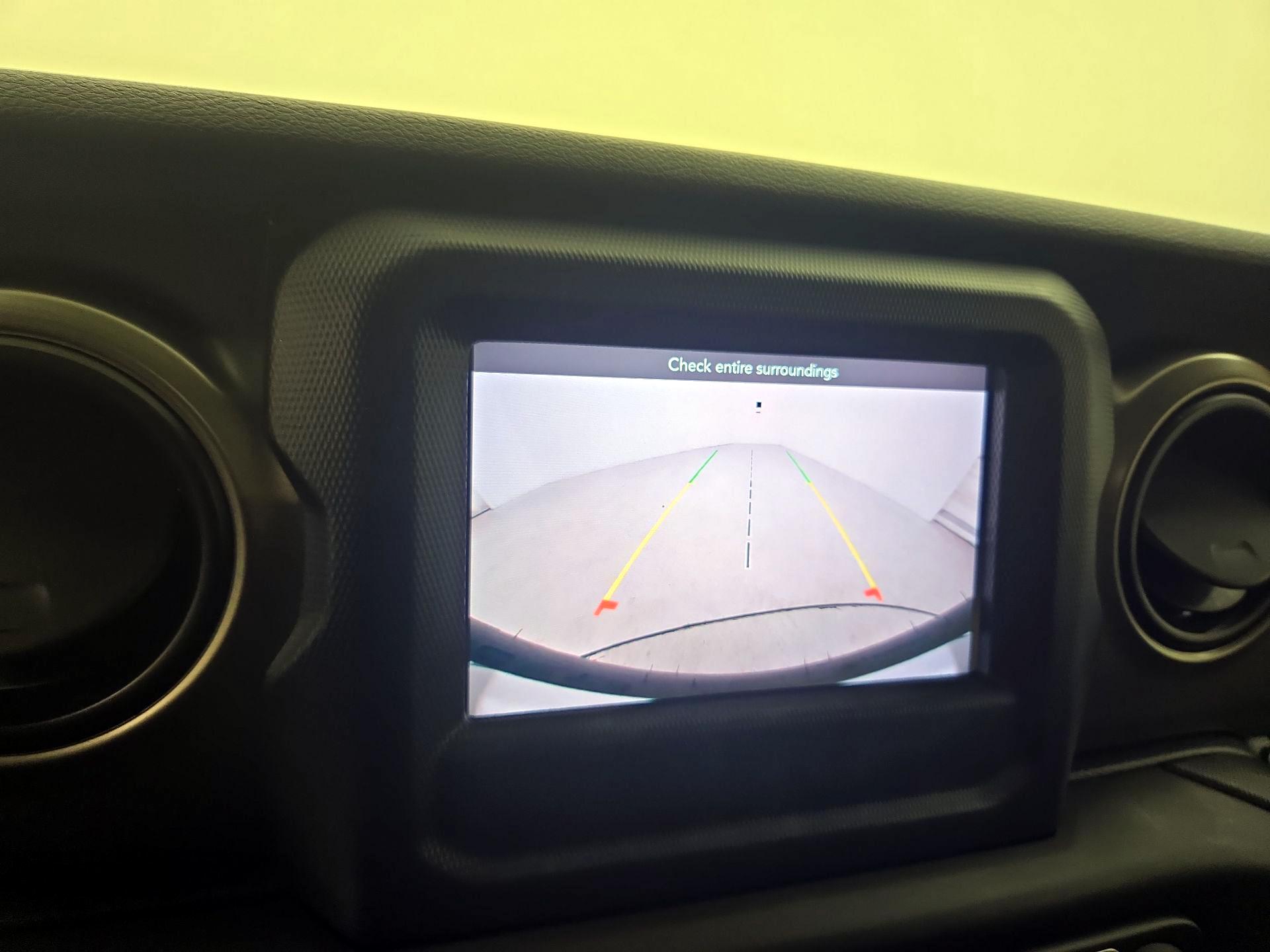 Thumbnail: 2020 Jeep Wrangler - 14