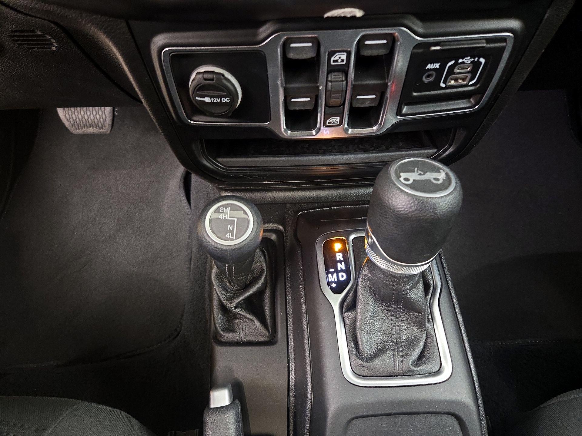 Thumbnail: 2020 Jeep Wrangler - 17