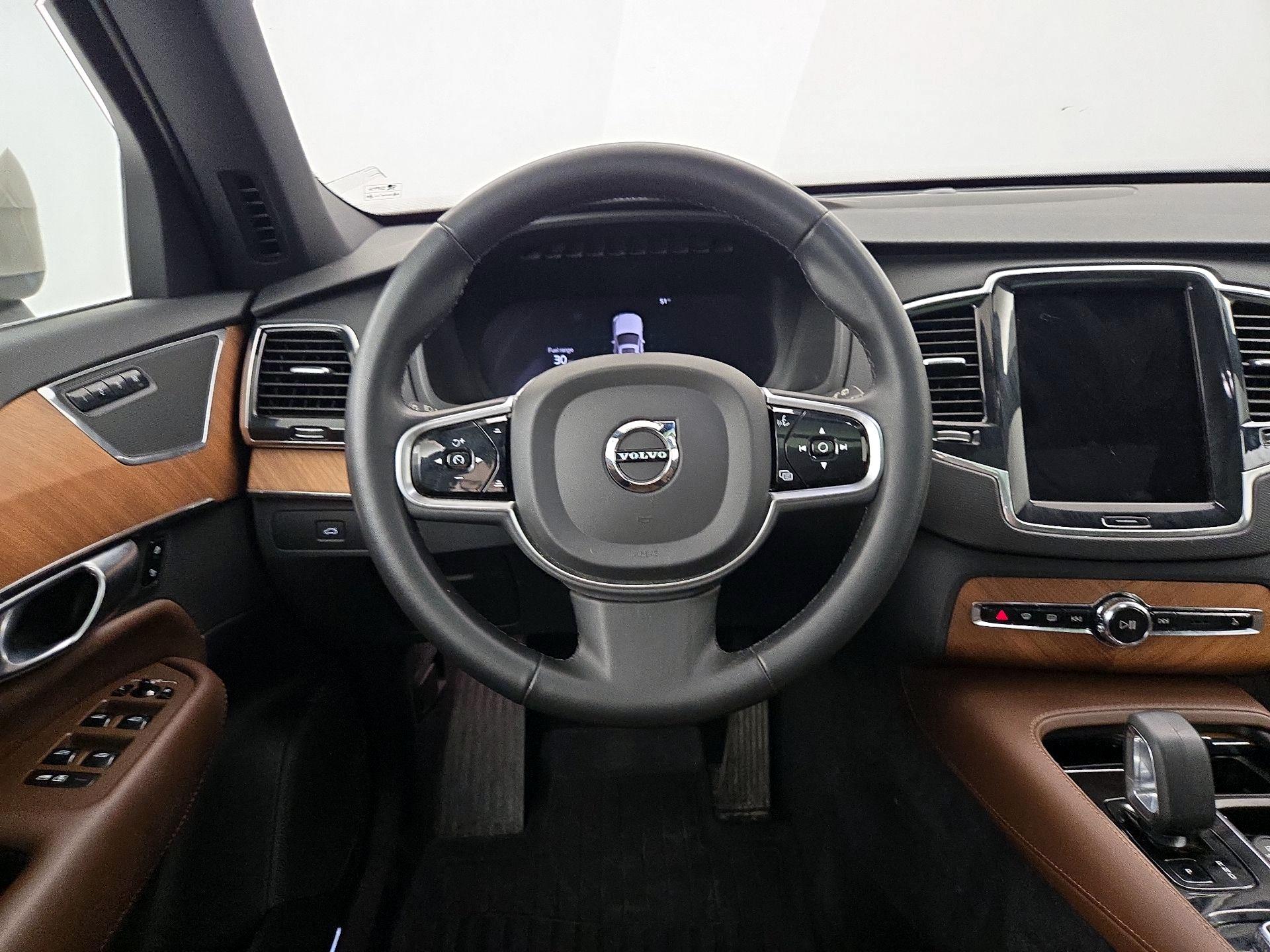 Thumbnail: 2023 Volvo XC90 - 10