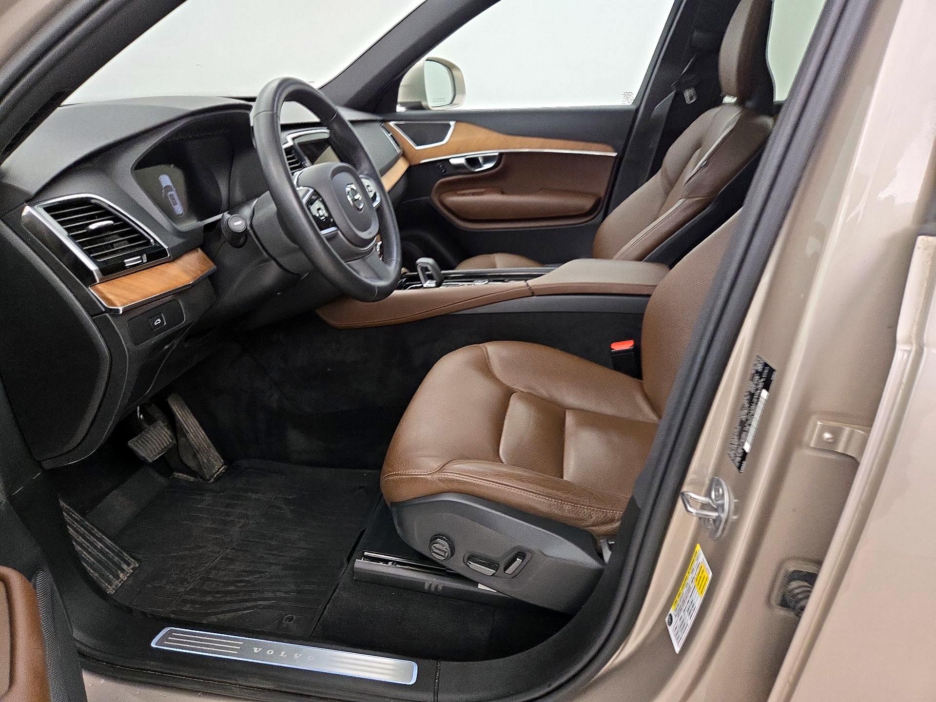 Thumbnail: 2023 Volvo XC90 - 11