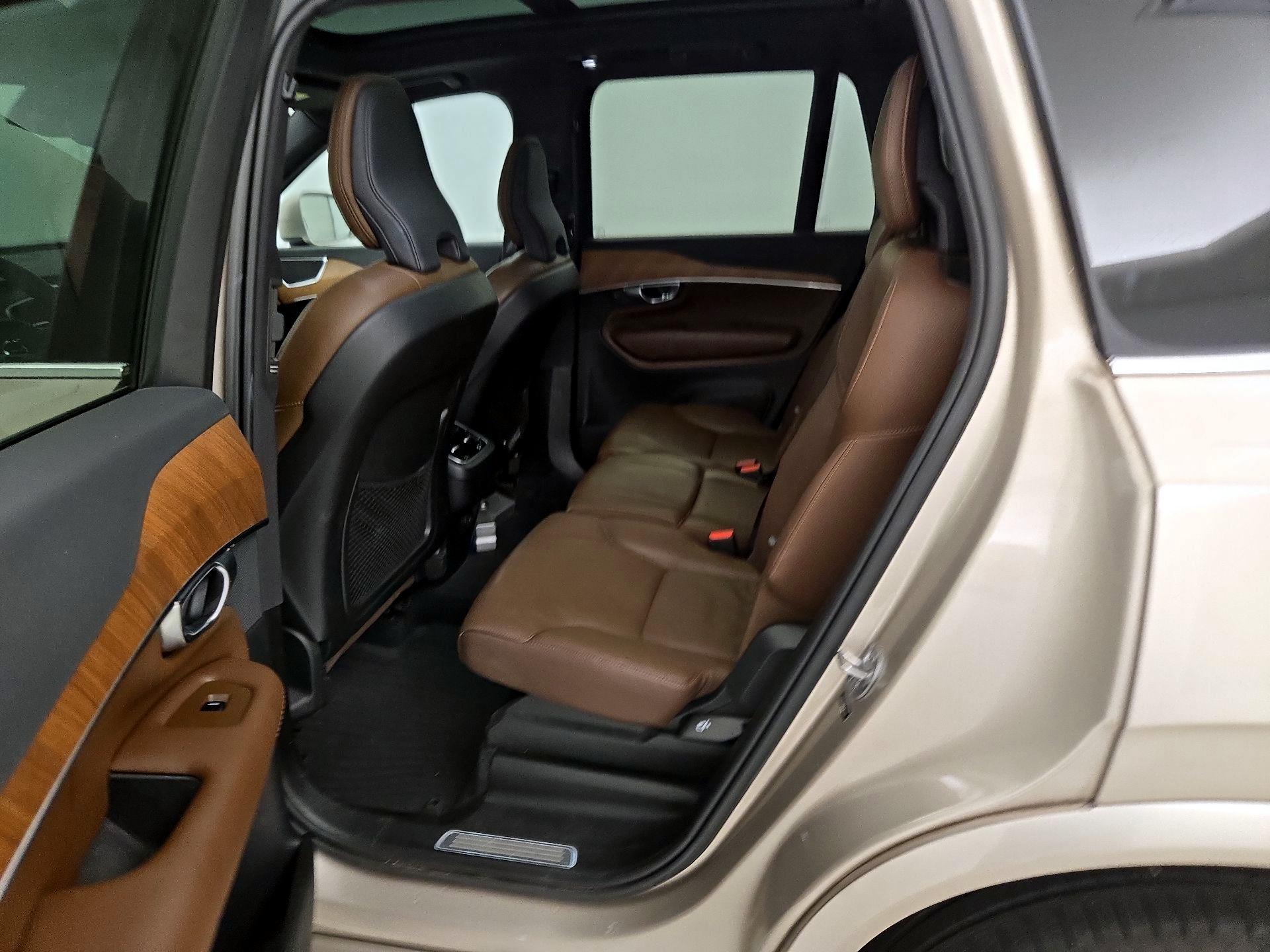 Thumbnail: 2023 Volvo XC90 - 20