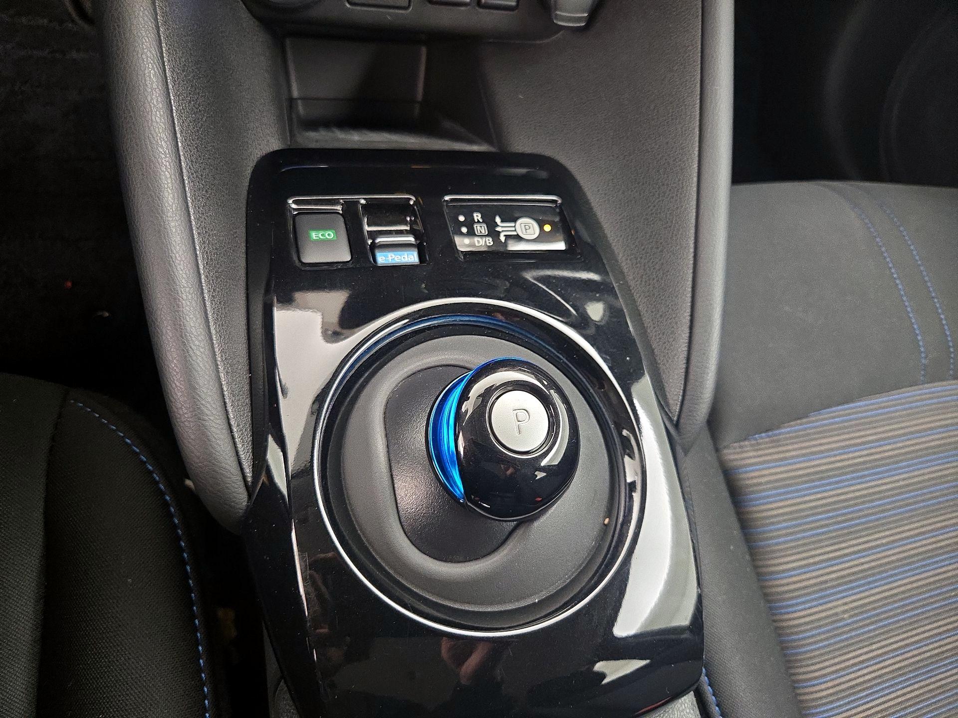 Thumbnail: 2023 Nissan Leaf - 18