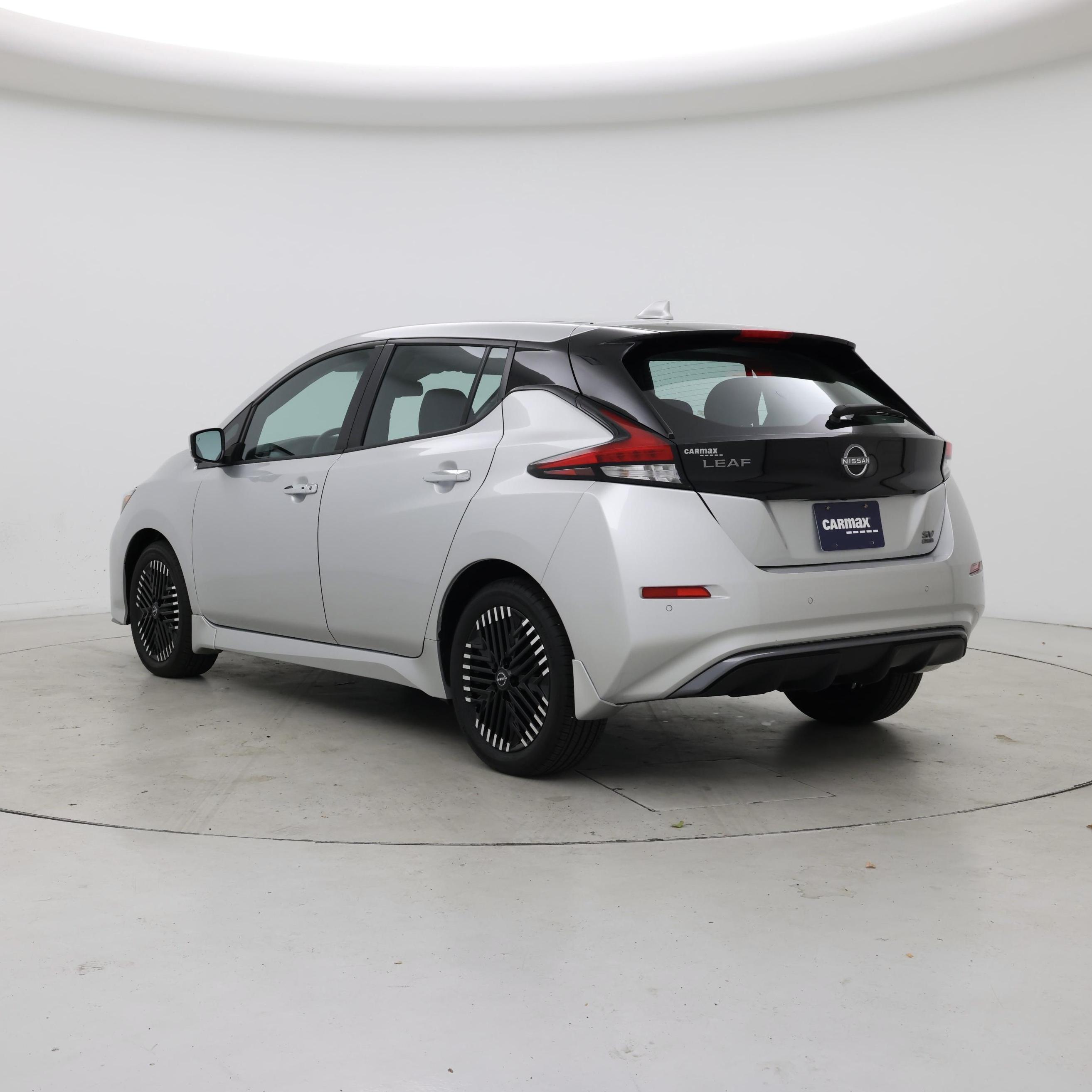 Thumbnail: 2023 Nissan Leaf - 2