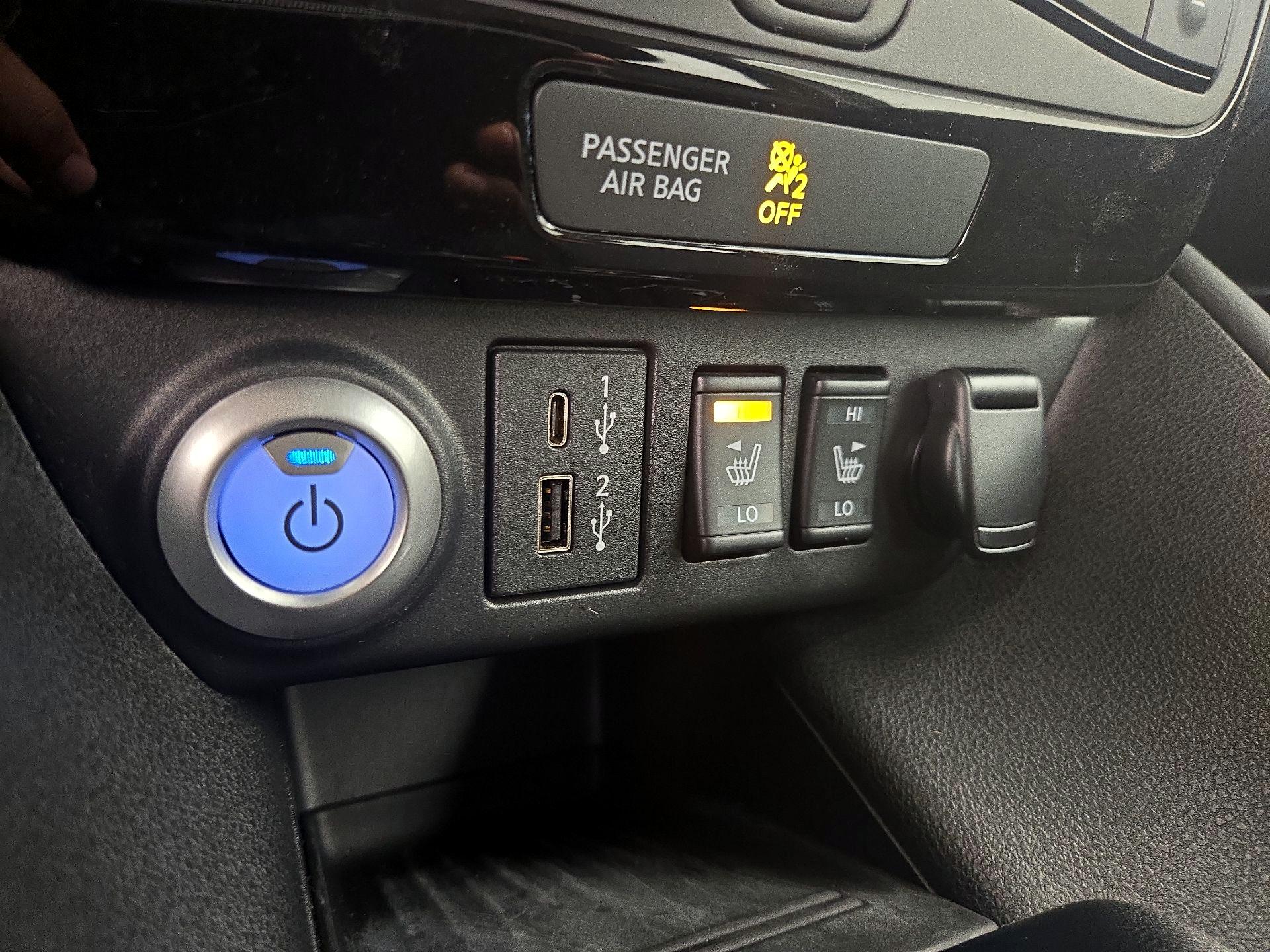Thumbnail: 2023 Nissan Leaf - 19