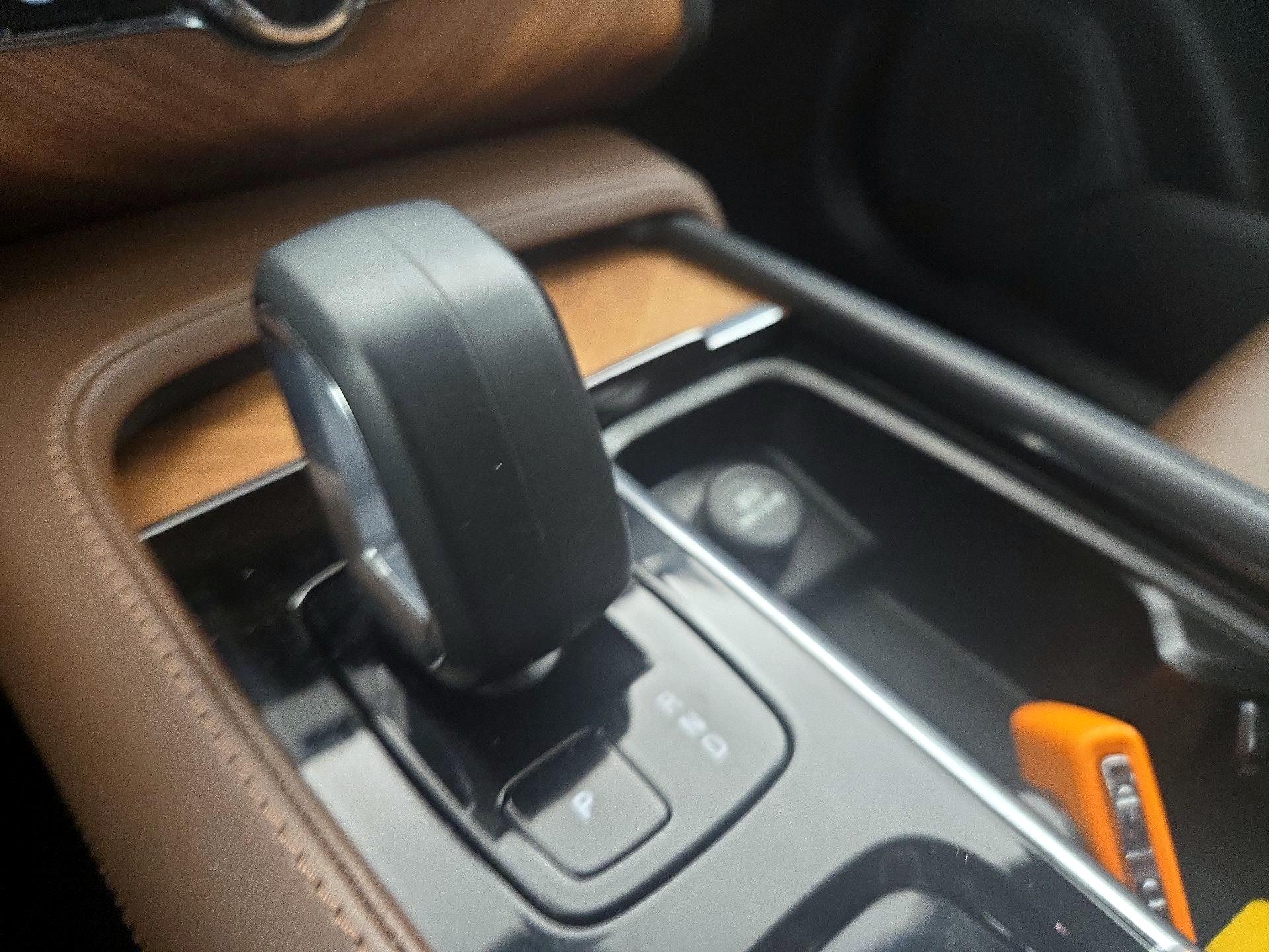 Thumbnail: 2023 Volvo XC90 - 17