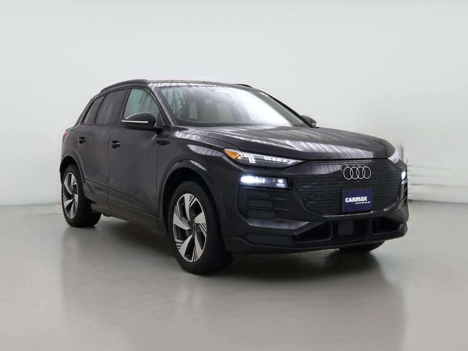 2025 Audi Q6 e-tron Premium Plus