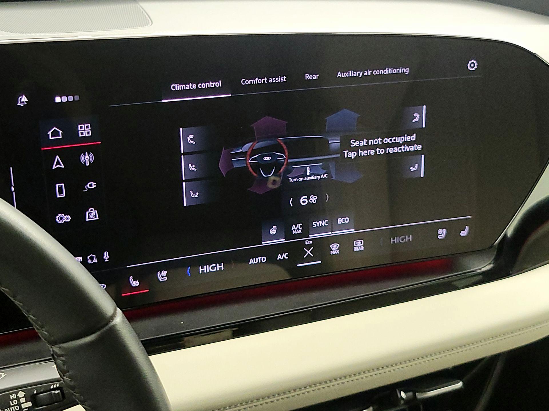 Thumbnail: 2025 Audi Q6 e-tron - 16