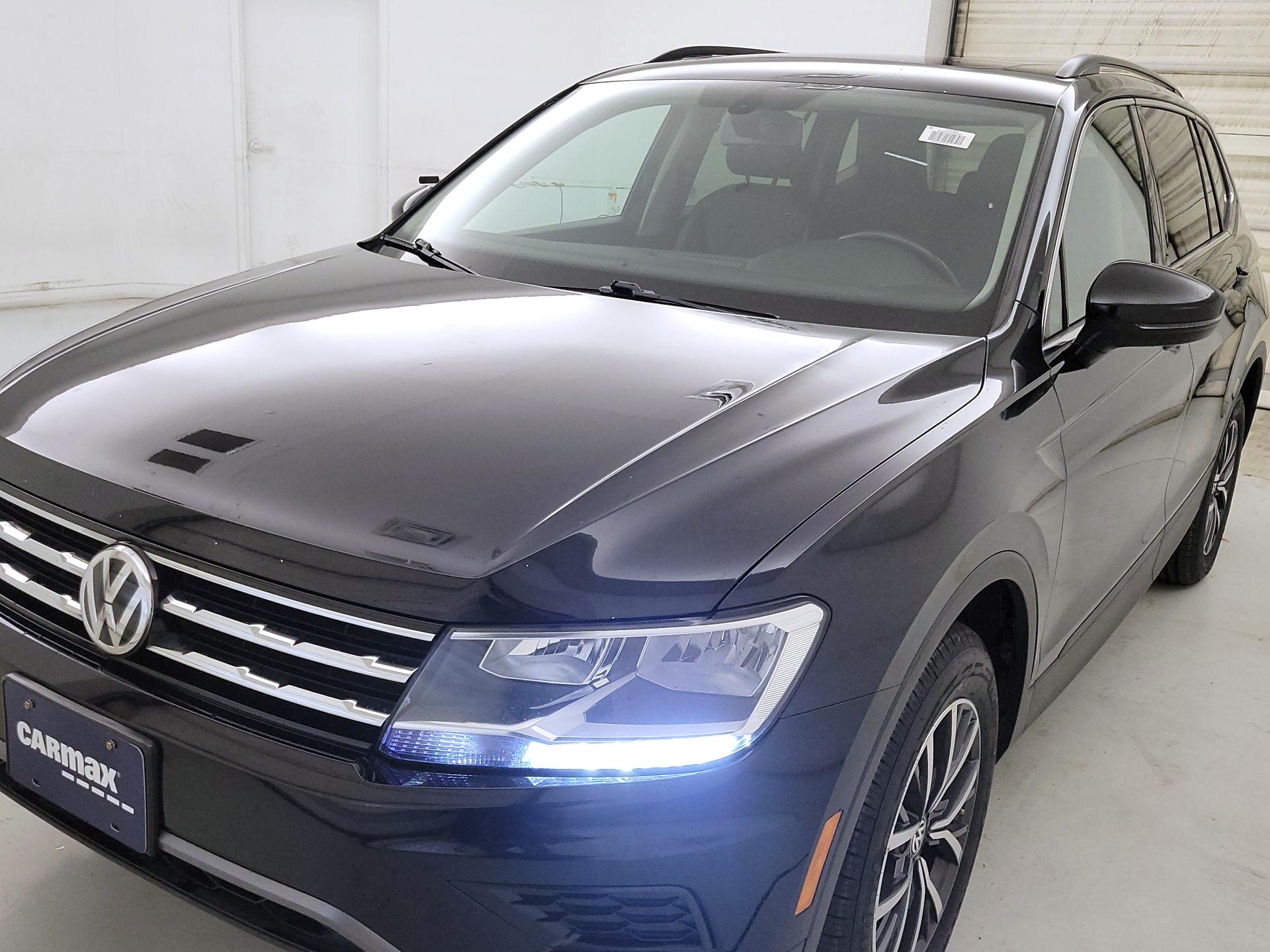 Thumbnail: 2019 Volkswagen Tiguan - 3