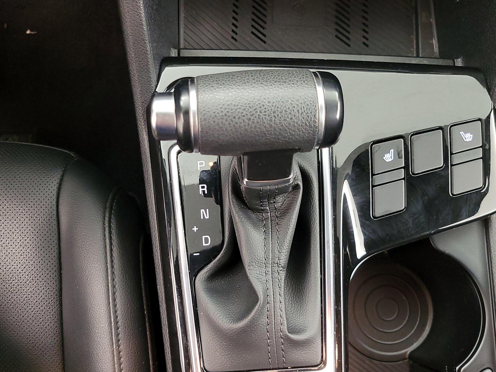 Thumbnail: 2023 Kia Sportage - 18