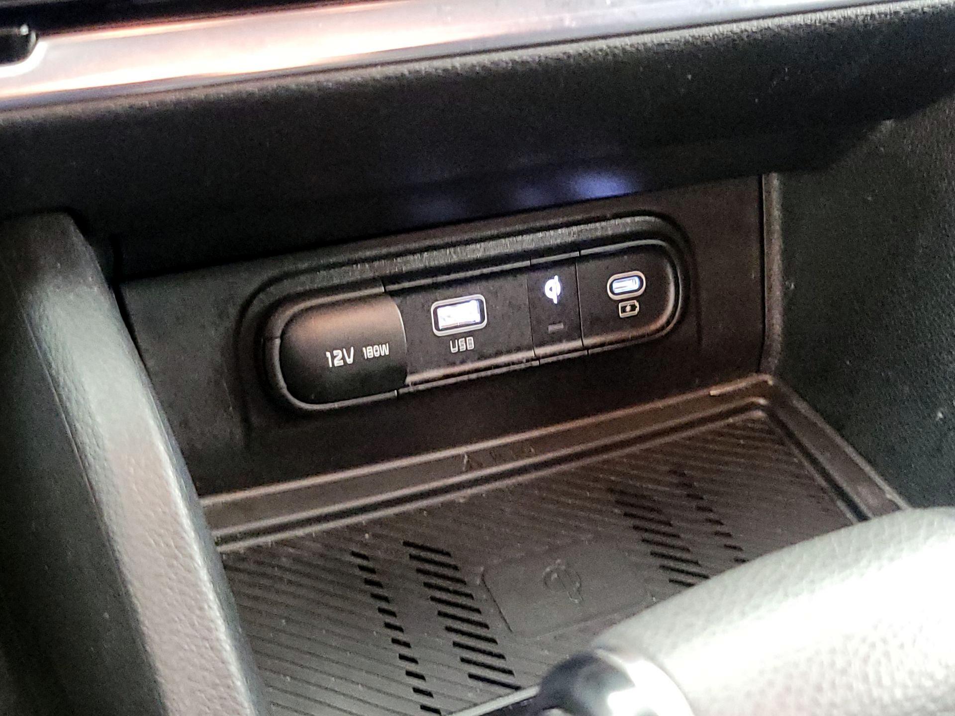 Thumbnail: 2023 Kia Sportage - 19