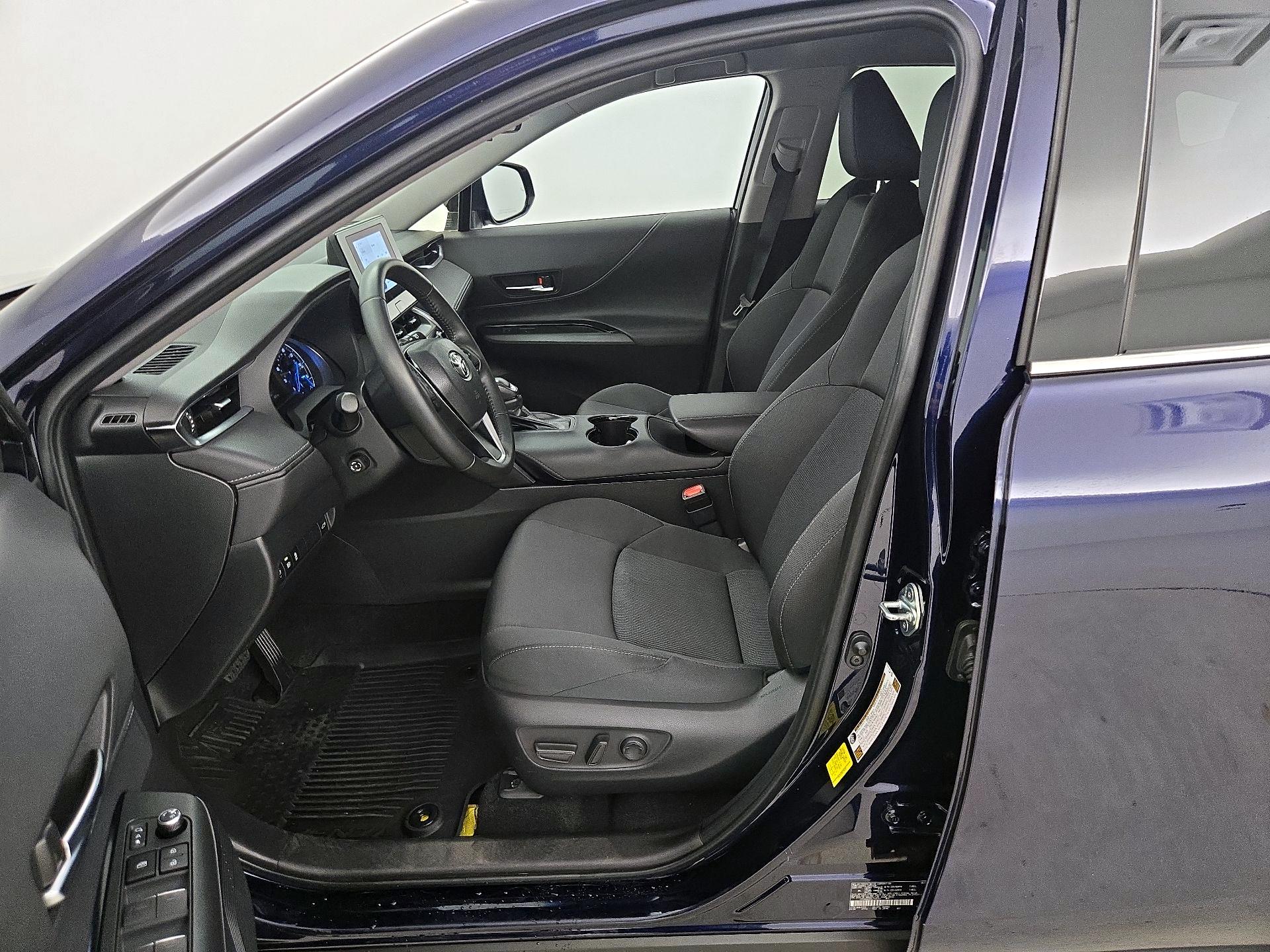 Thumbnail: 2024 Toyota Venza - 11