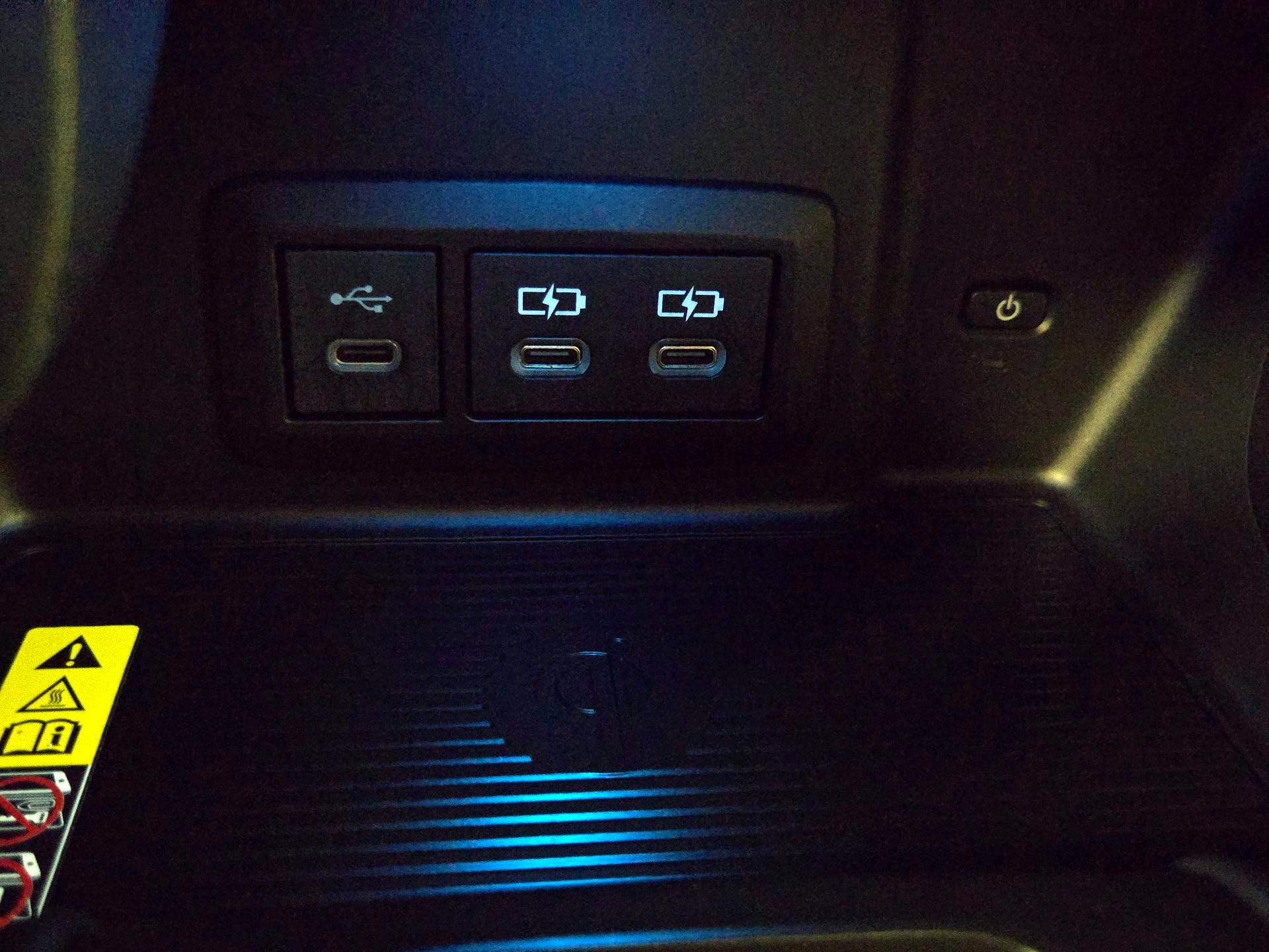 Thumbnail: 2024 Toyota Venza - 18