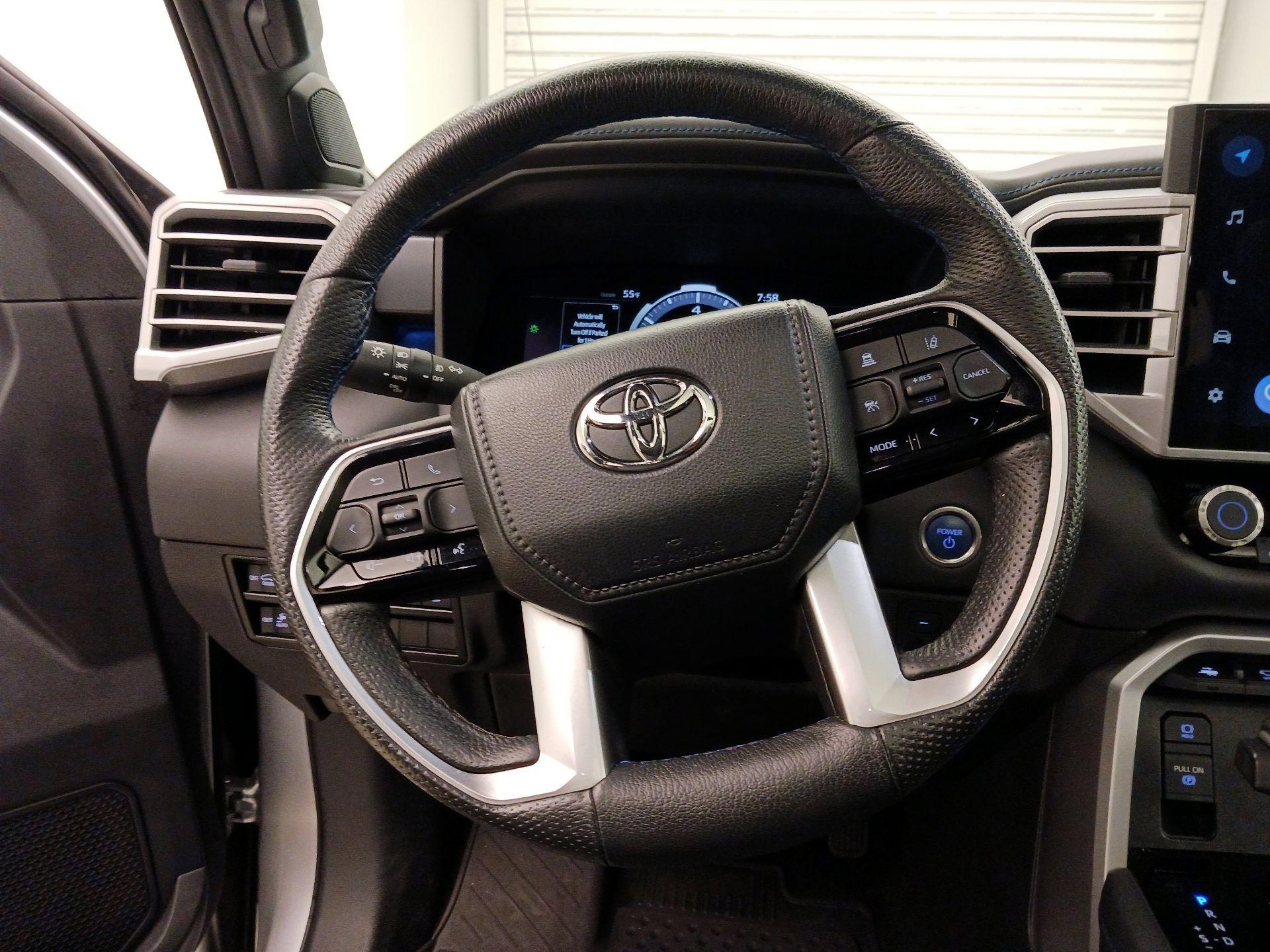 Thumbnail: 2023 Toyota Sequoia - 10