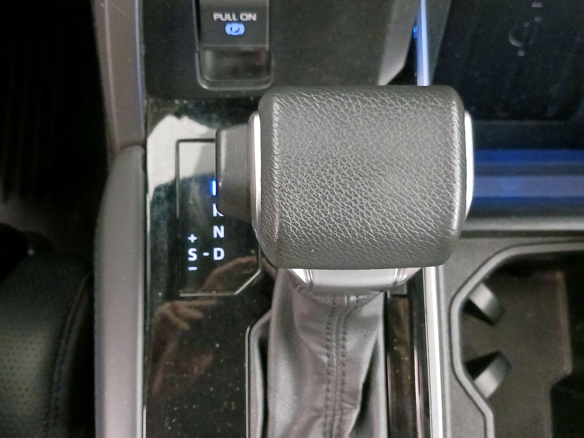 Thumbnail: 2023 Toyota Sequoia - 18