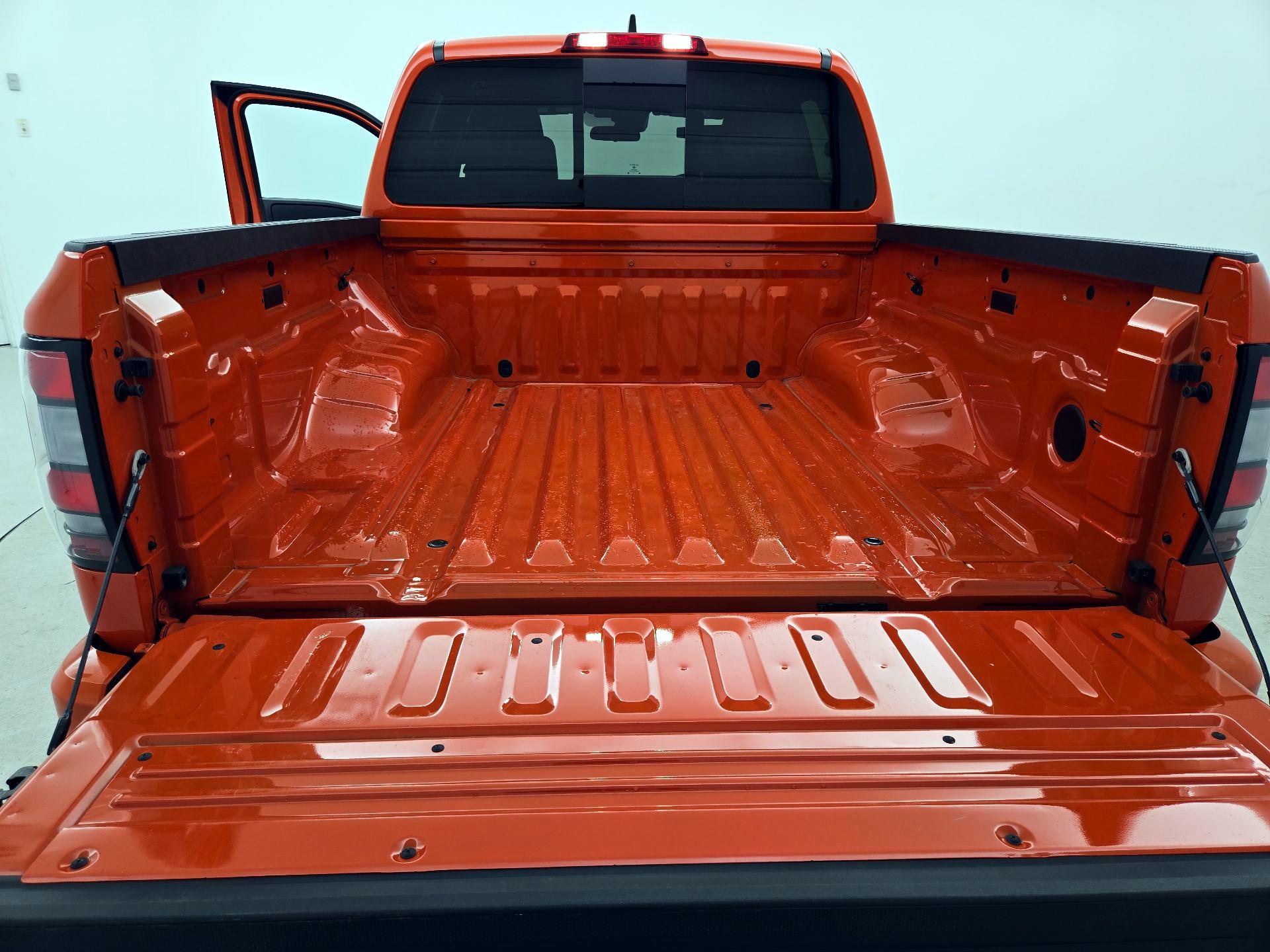 Thumbnail: 2025 Nissan Frontier - 20