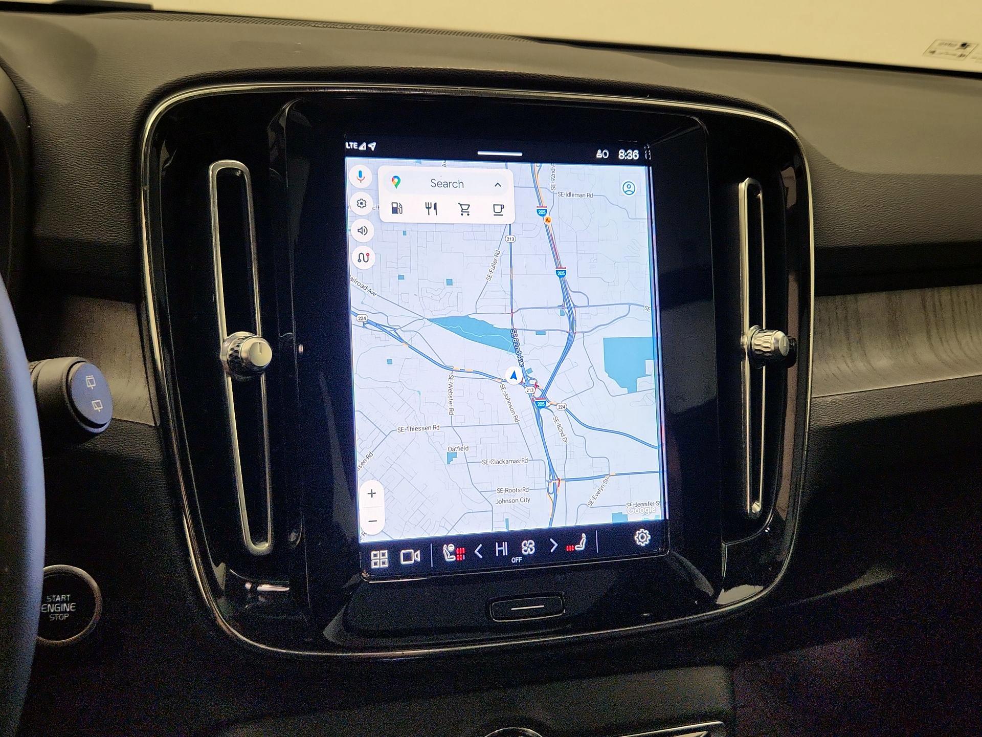 Thumbnail: 2023 Volvo XC40 - 14