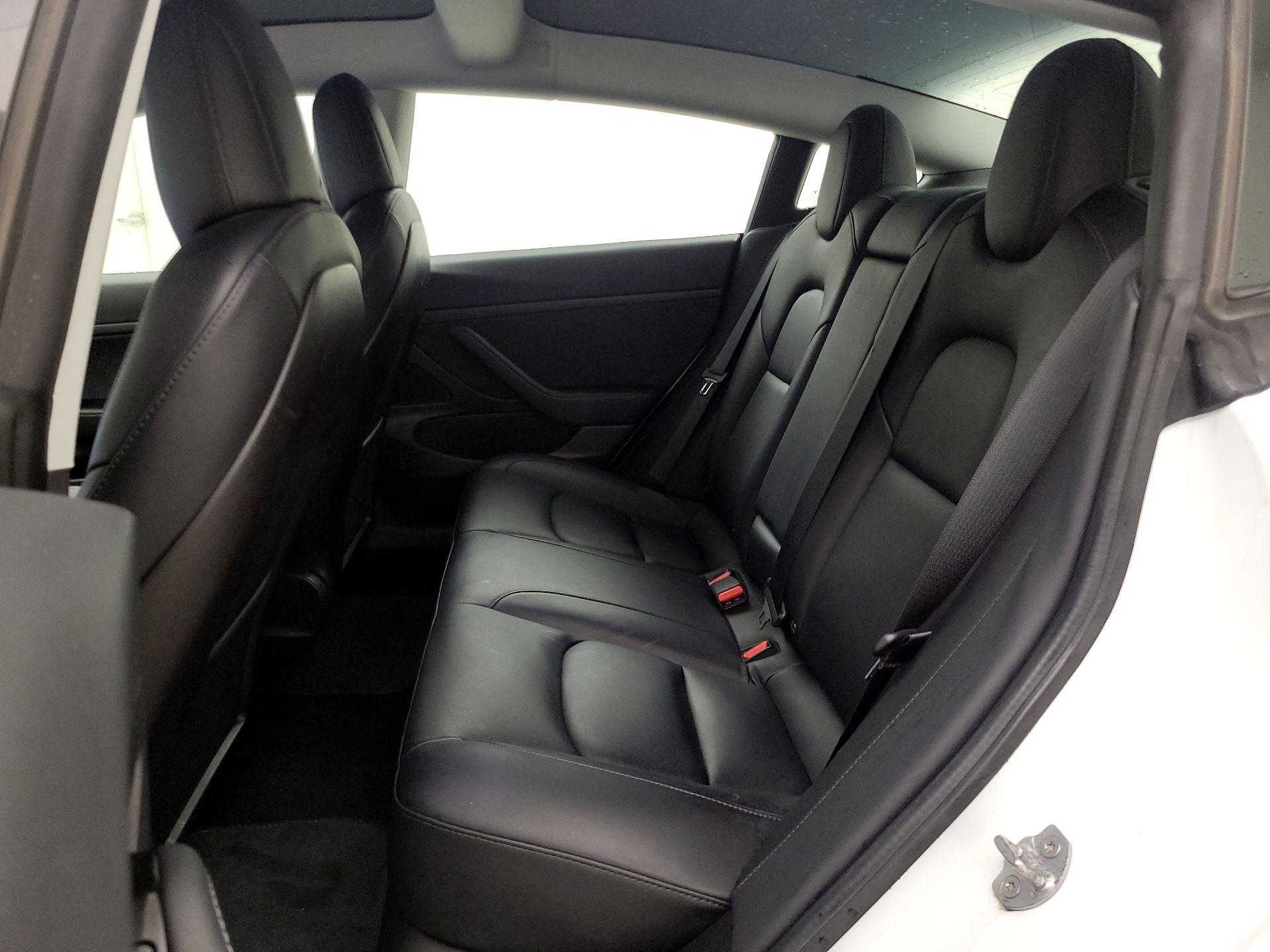 Thumbnail: 2020 Tesla Model 3 - 20