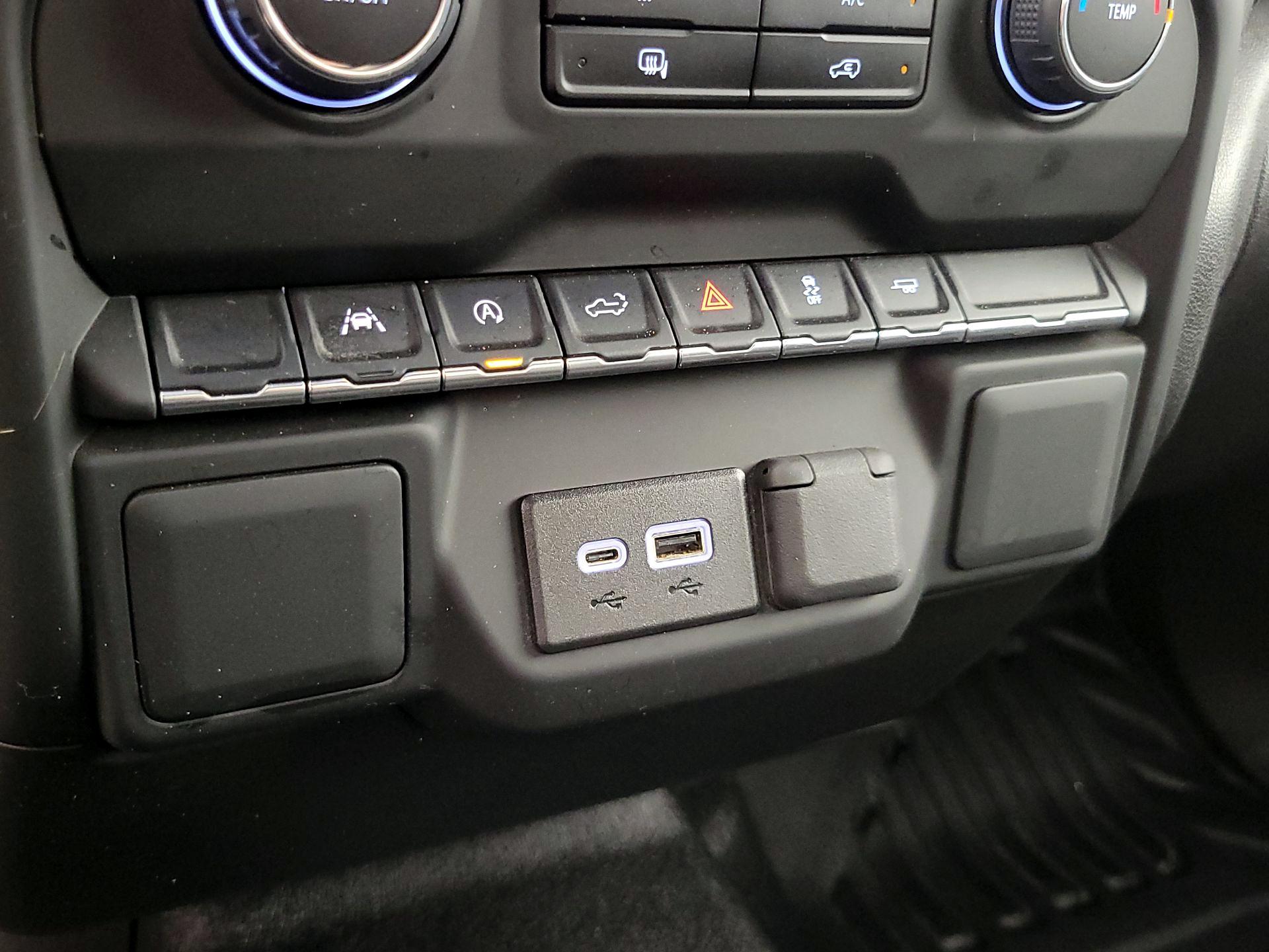 Thumbnail: 2024 Chevrolet Silverado 1500 - 18