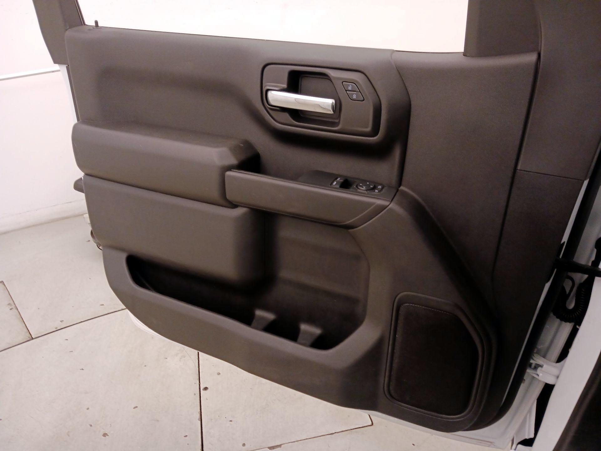 Thumbnail: 2024 Chevrolet Silverado 1500 - 12