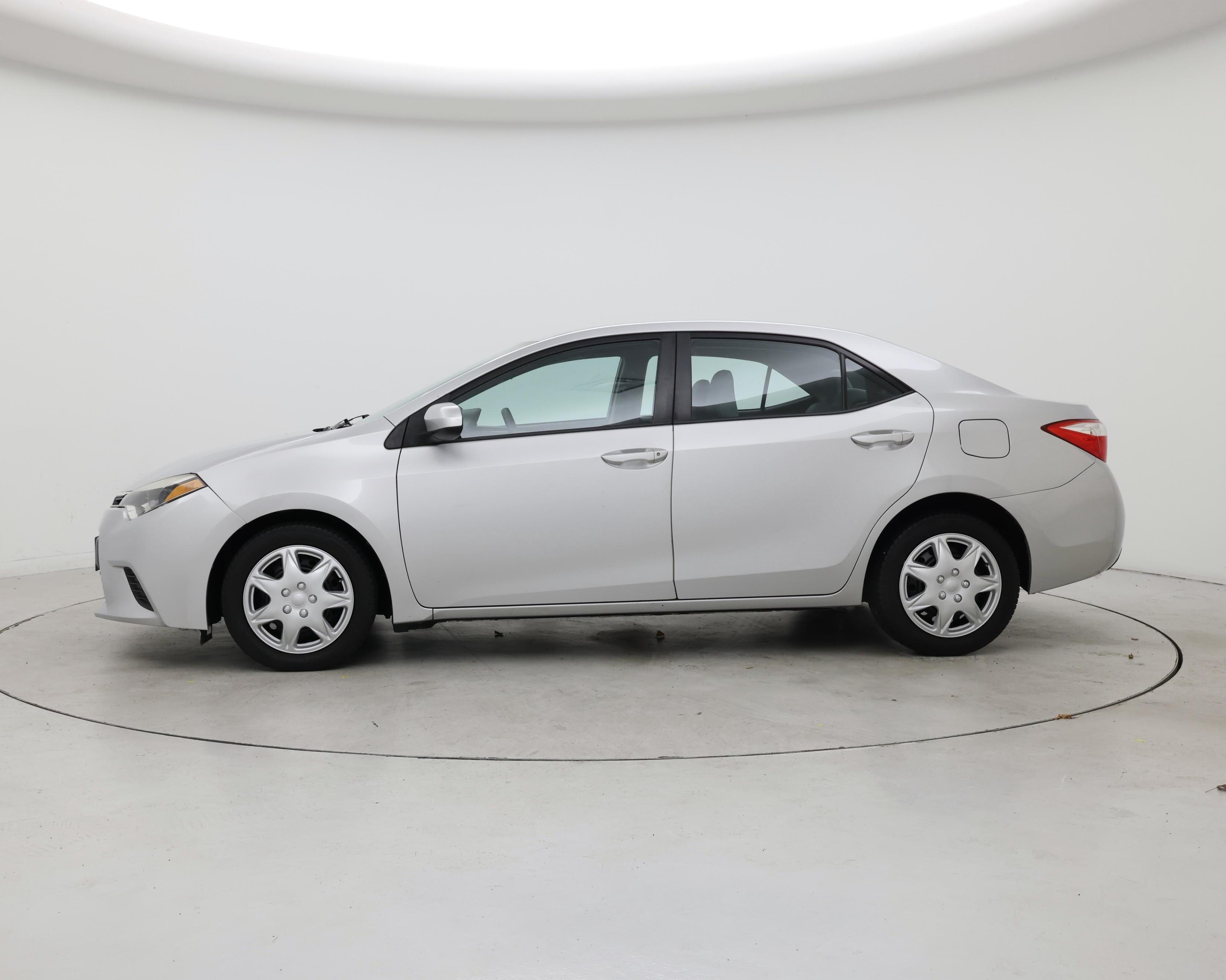 Thumbnail: 2014 Toyota Corolla - 3