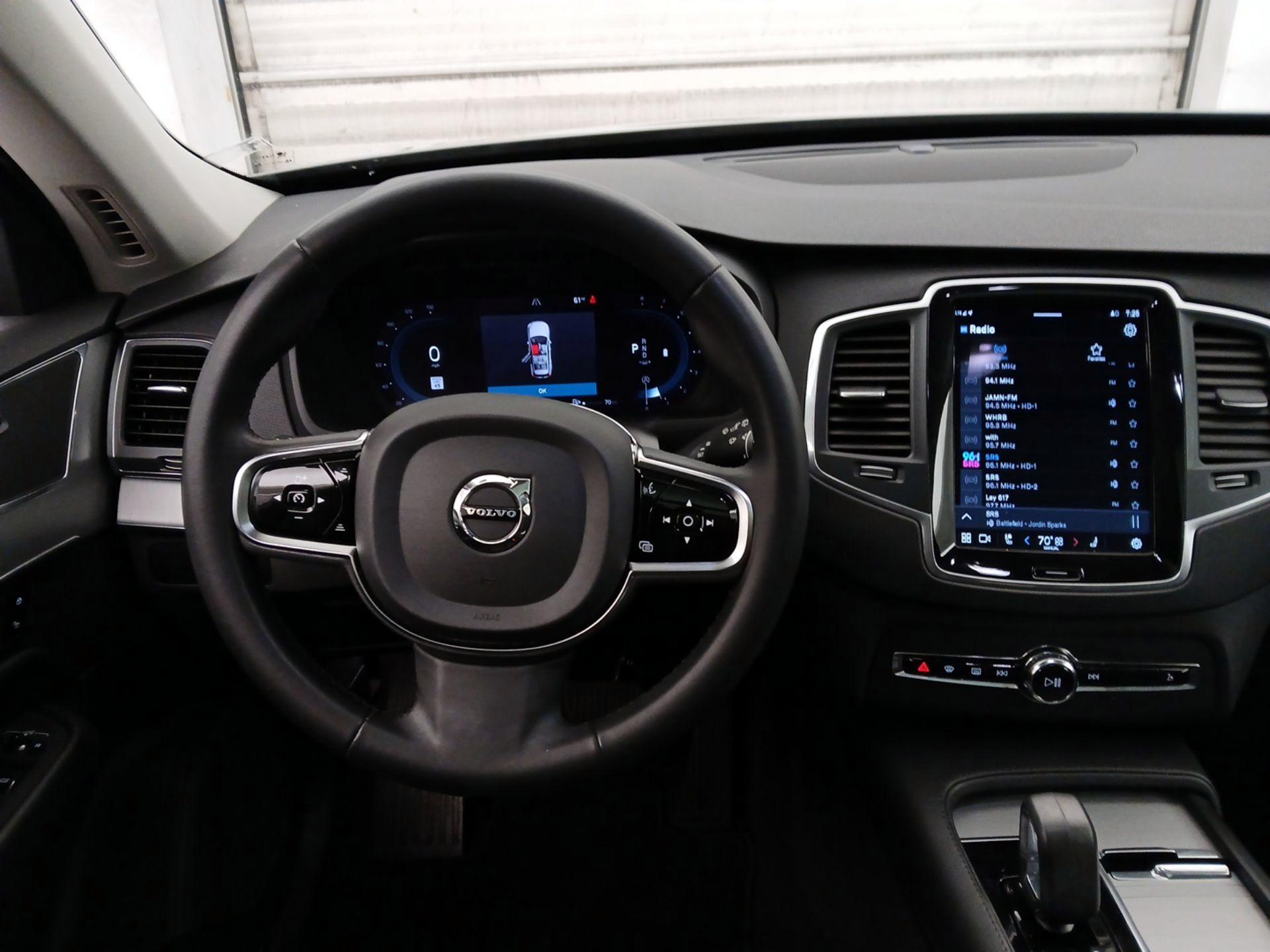 Thumbnail: 2024 Volvo XC90 - 10