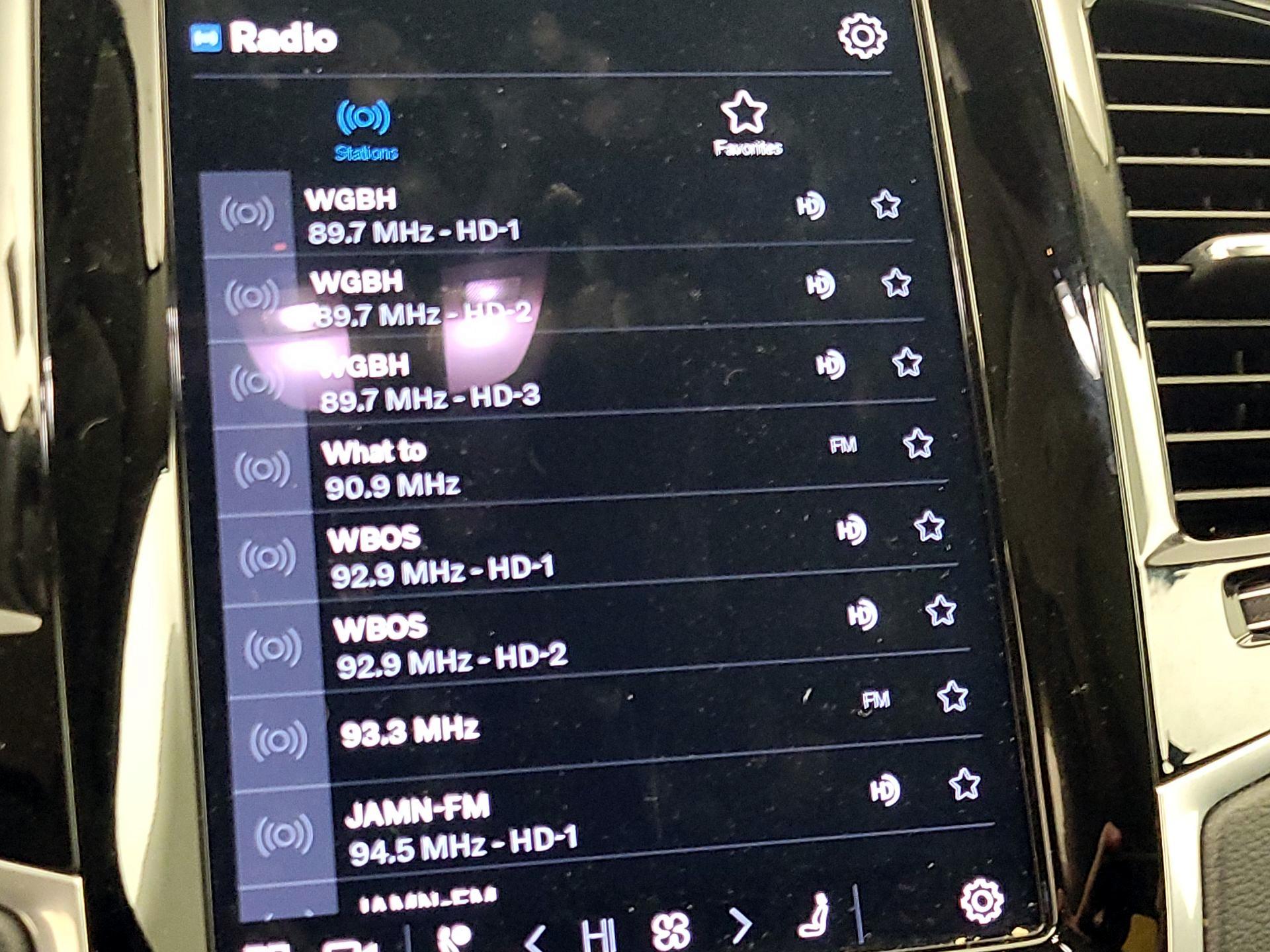 Thumbnail: 2023 Volvo XC90 - 15