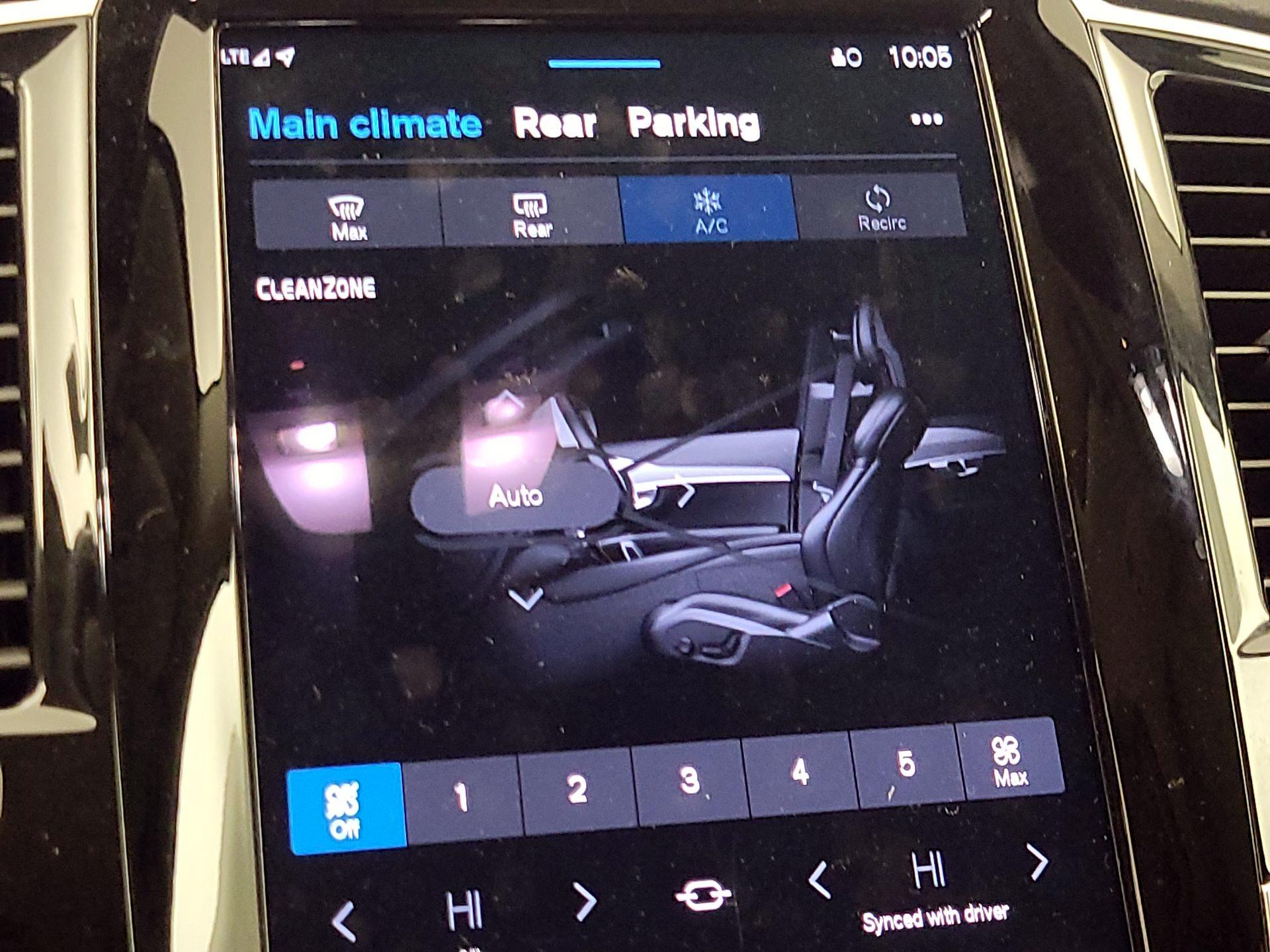 Thumbnail: 2023 Volvo XC90 - 16