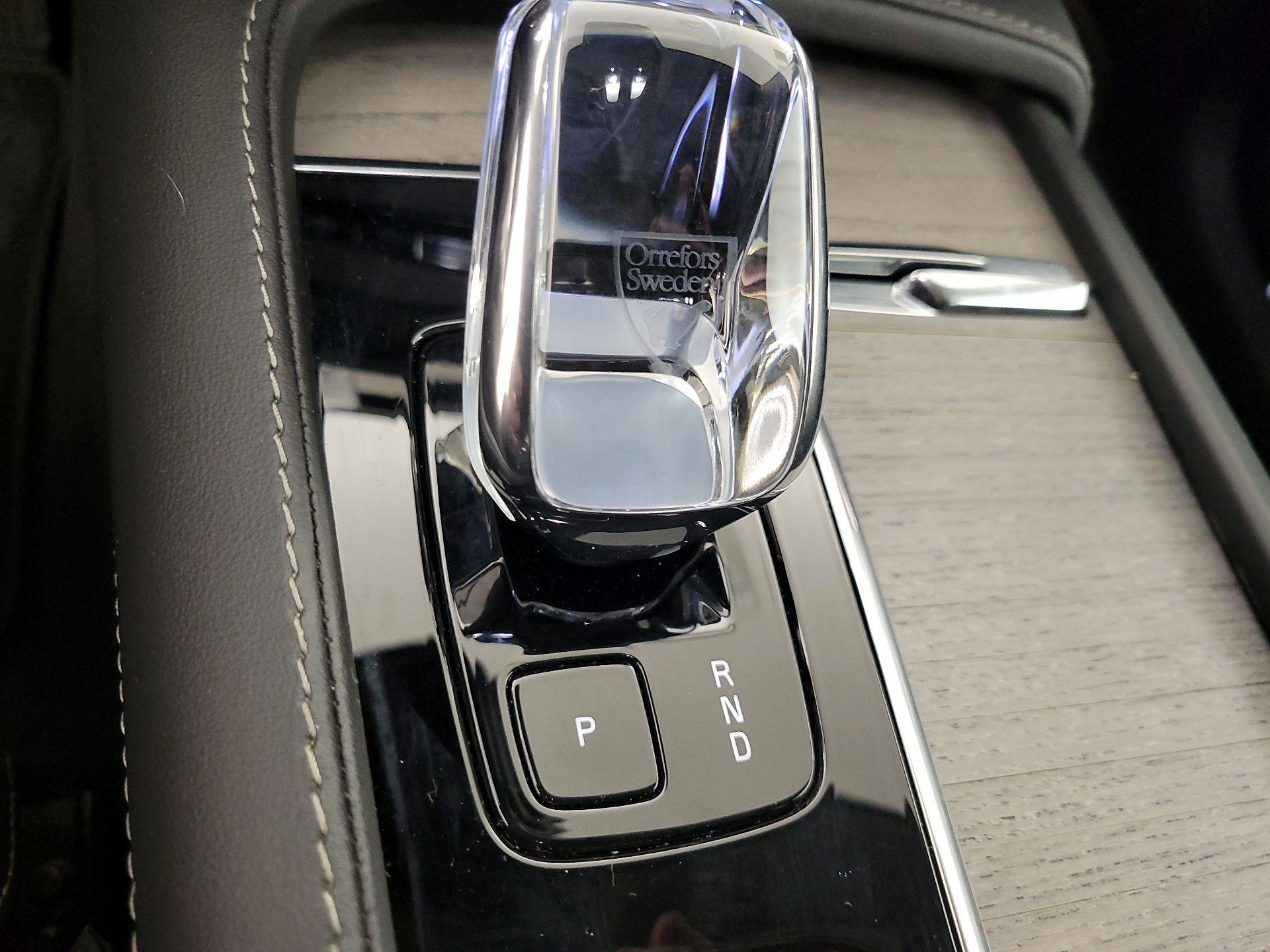 Thumbnail: 2023 Volvo XC90 - 17