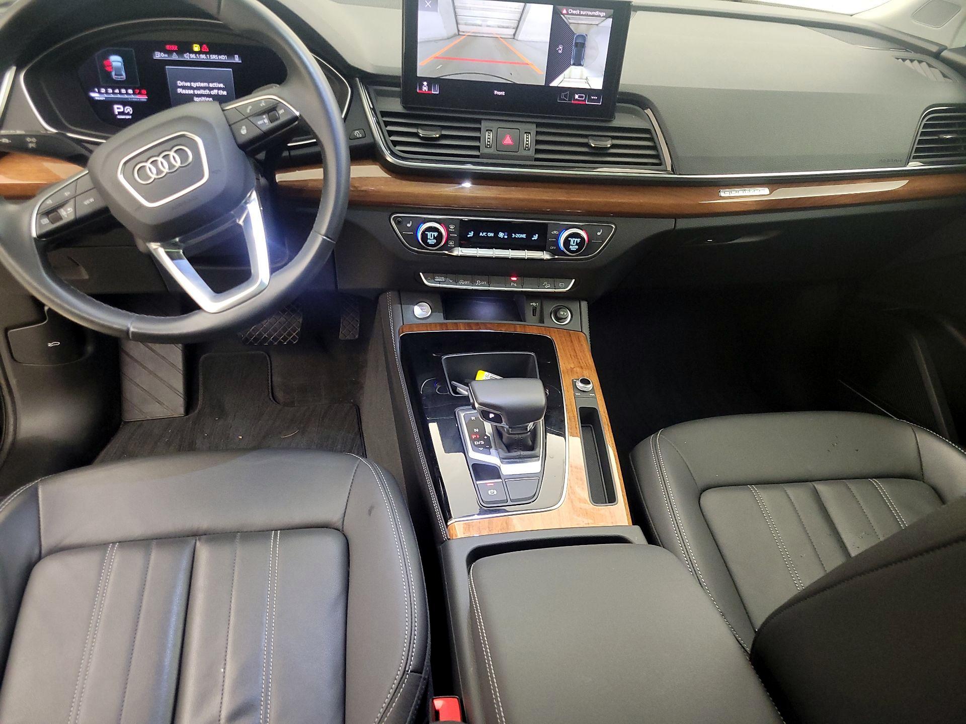 Thumbnail: 2023 Audi Q5 - 9