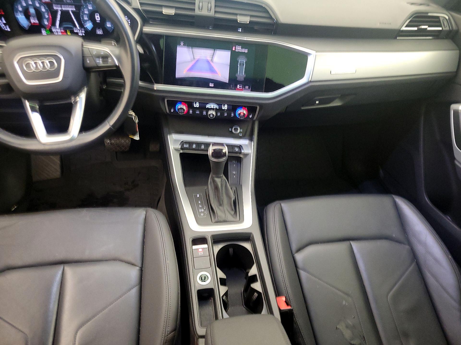 Thumbnail: 2022 Audi Q3 - 9