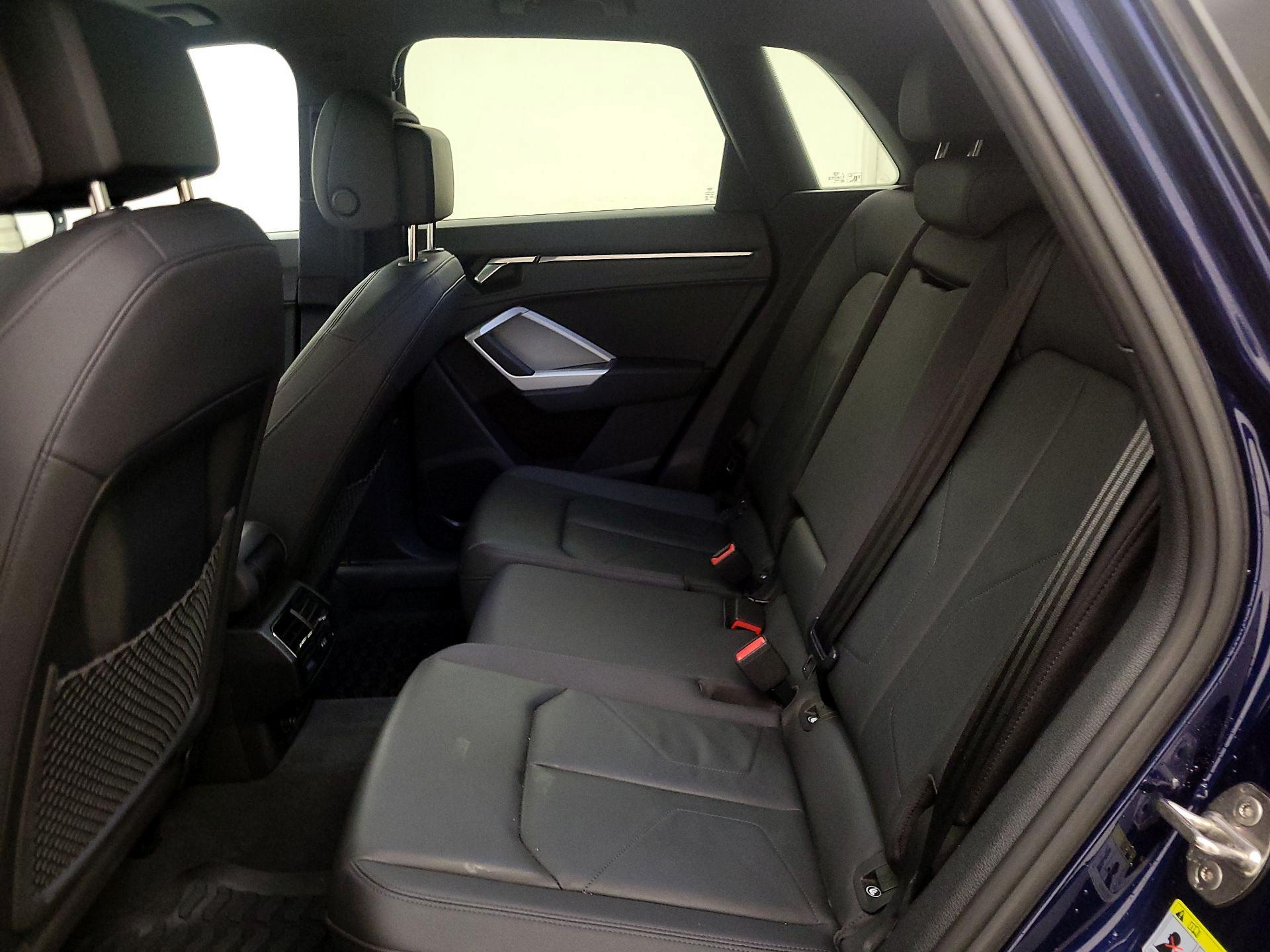 Thumbnail: 2022 Audi Q3 - 20