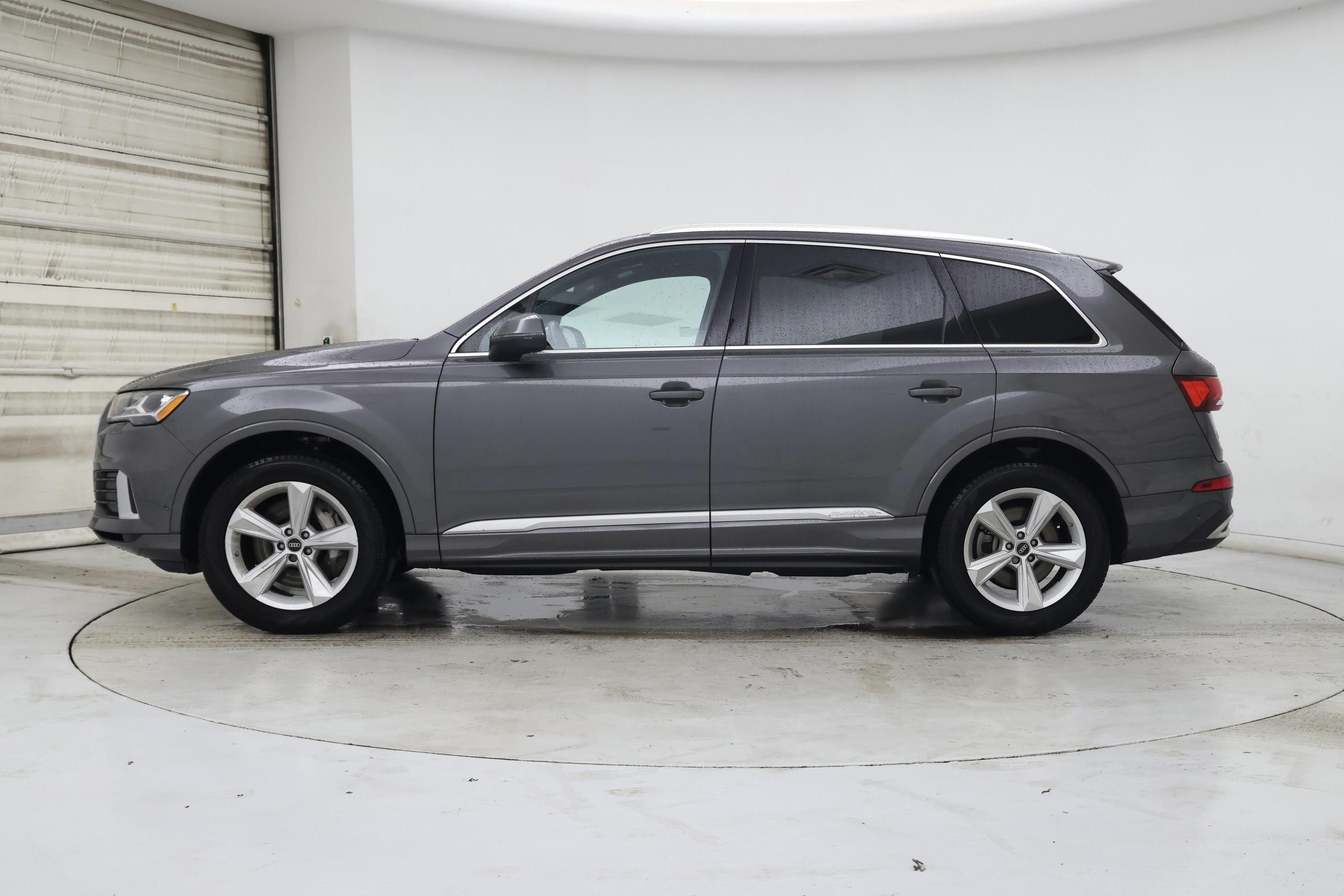 Thumbnail: 2022 Audi Q7 - 3