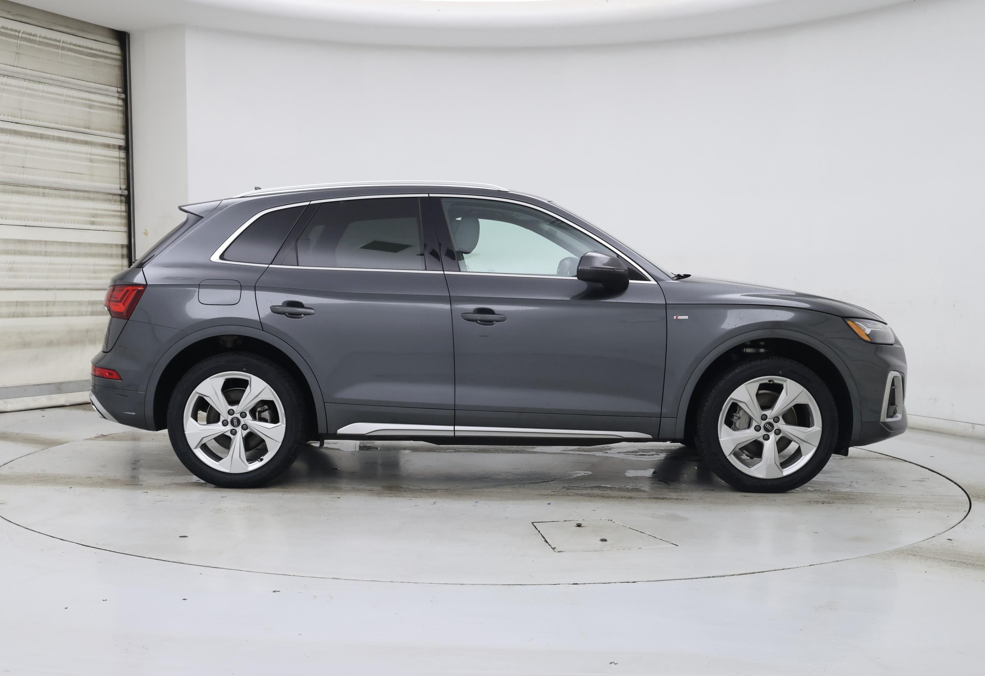 Thumbnail: 2022 Audi Q5 - 7