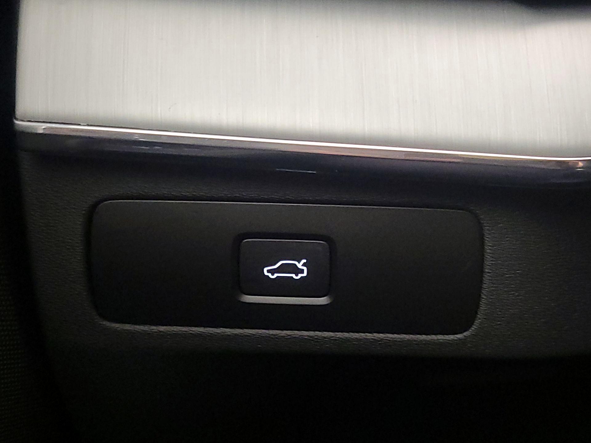 Thumbnail: 2024 Volvo XC90 - 13