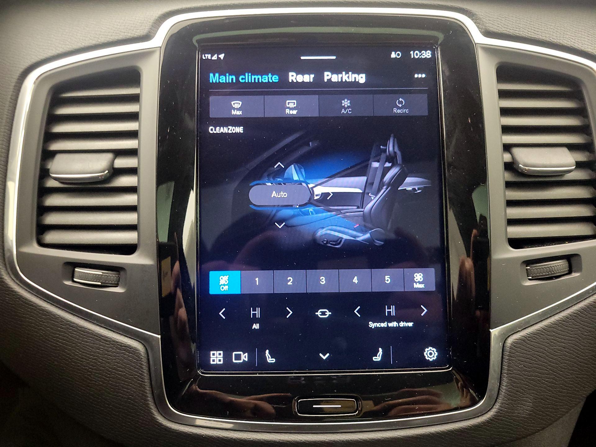 Thumbnail: 2024 Volvo XC90 - 17