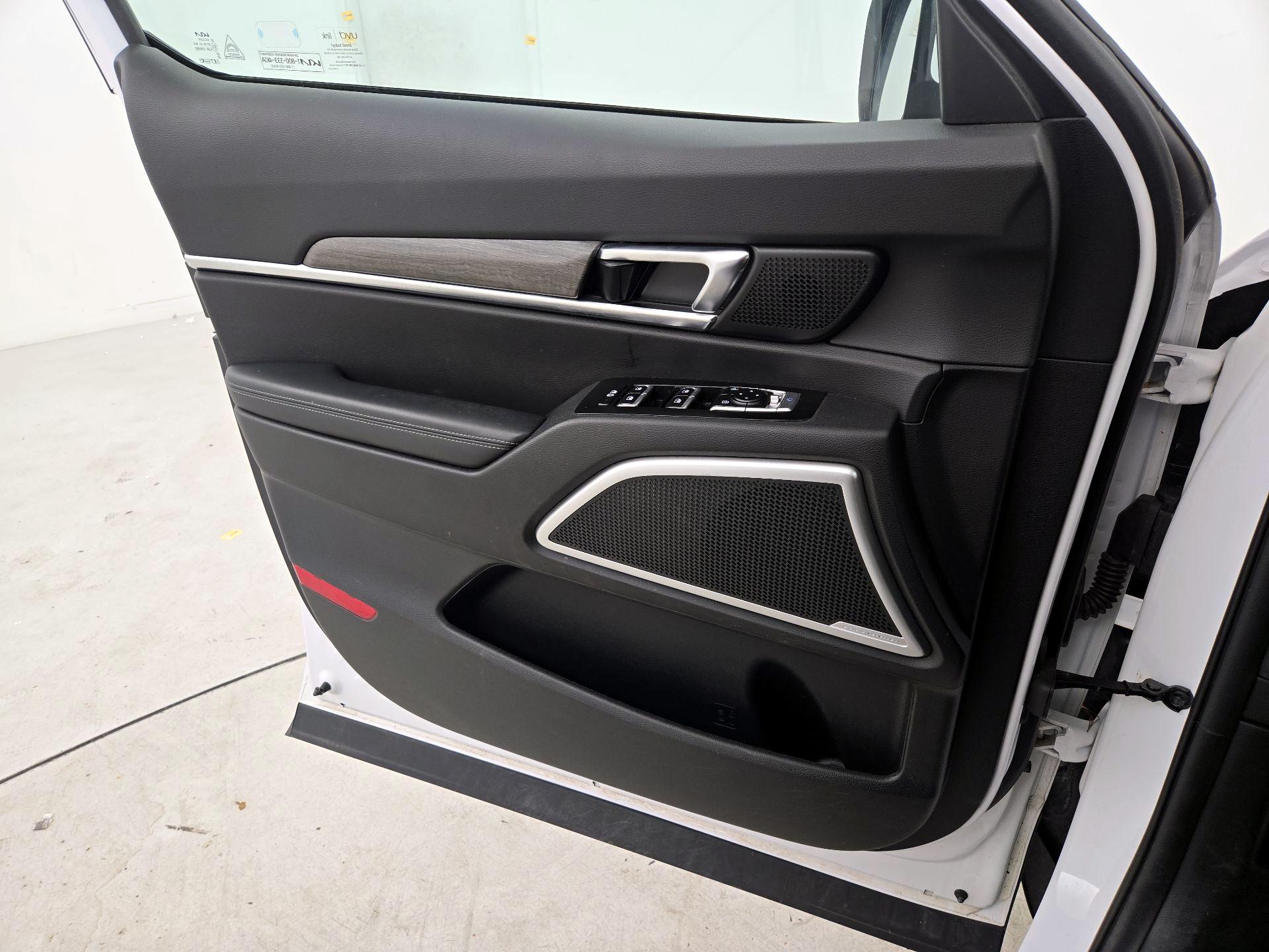 Thumbnail: 2022 Kia Telluride - 12