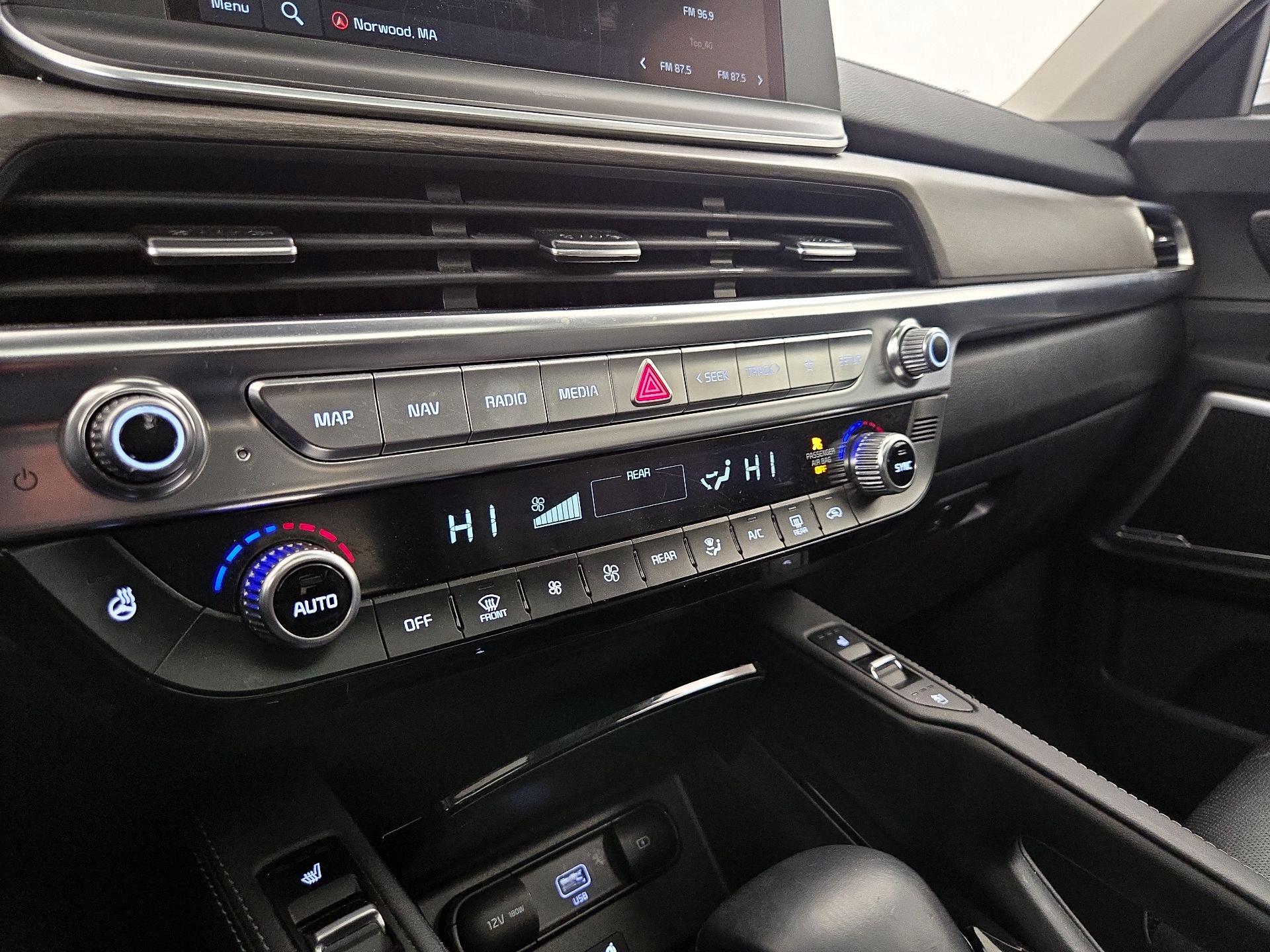 Thumbnail: 2022 Kia Telluride - 17