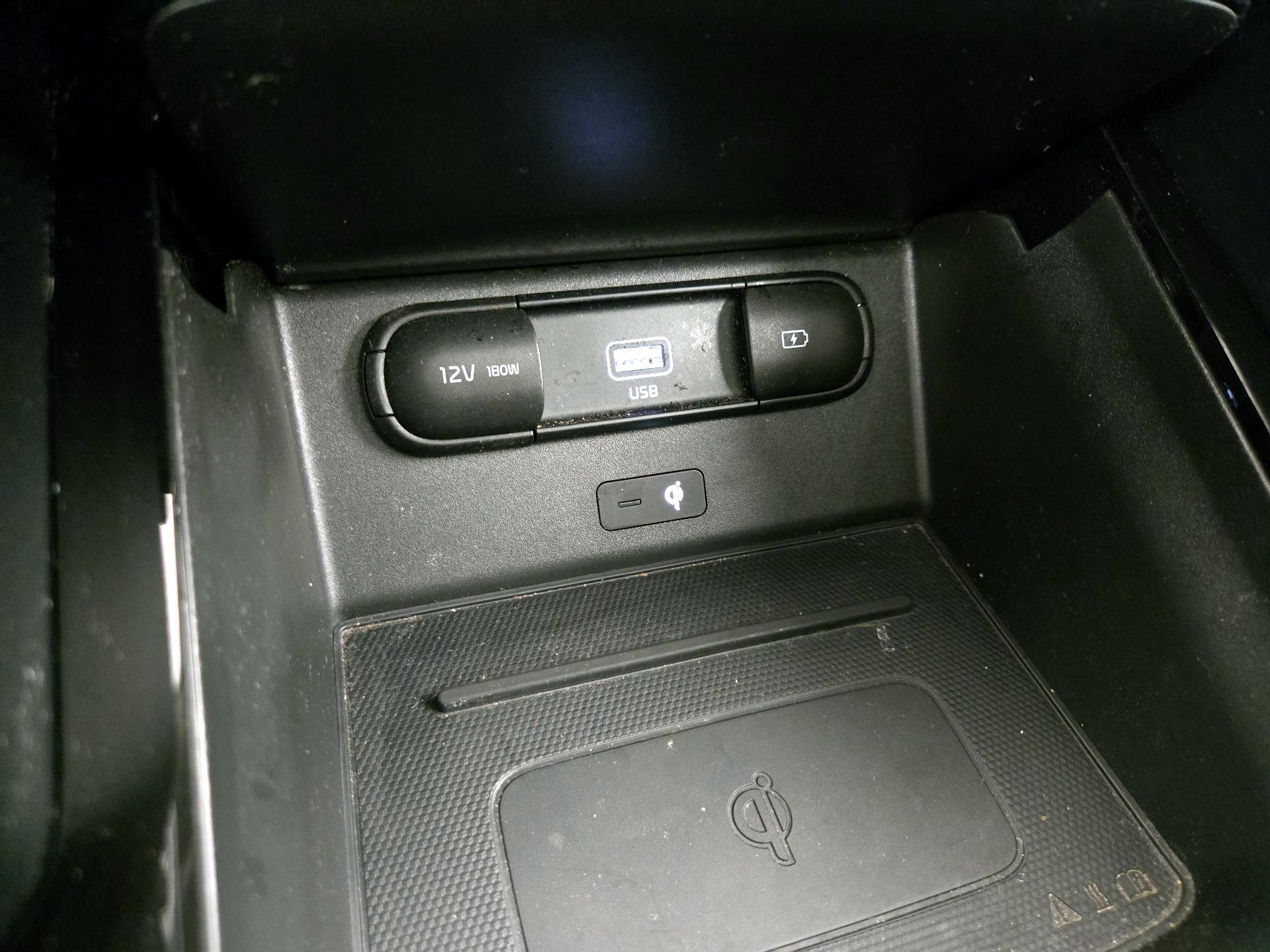 Thumbnail: 2022 Kia Telluride - 19