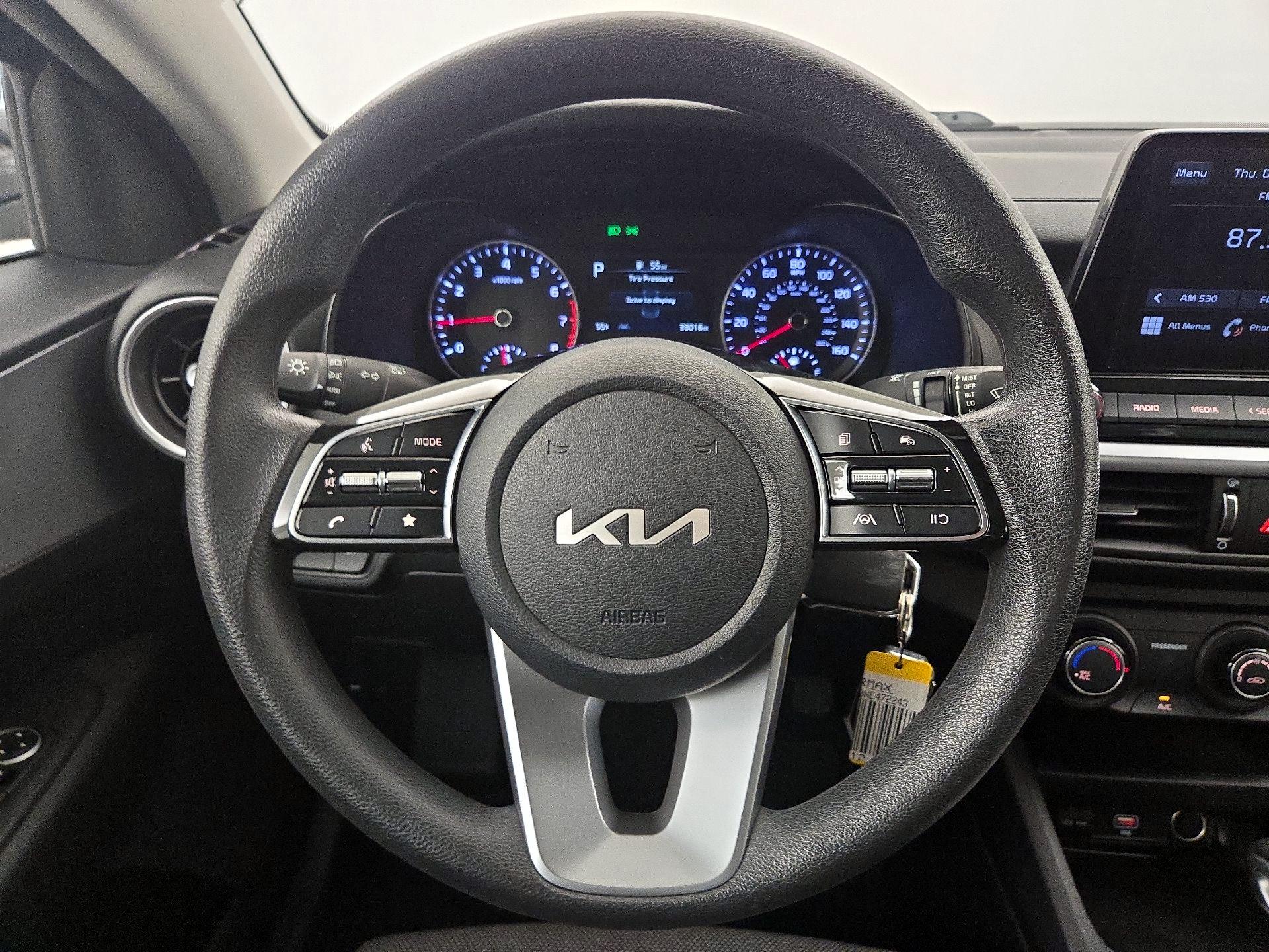 Thumbnail: 2022 Kia Forte - 10