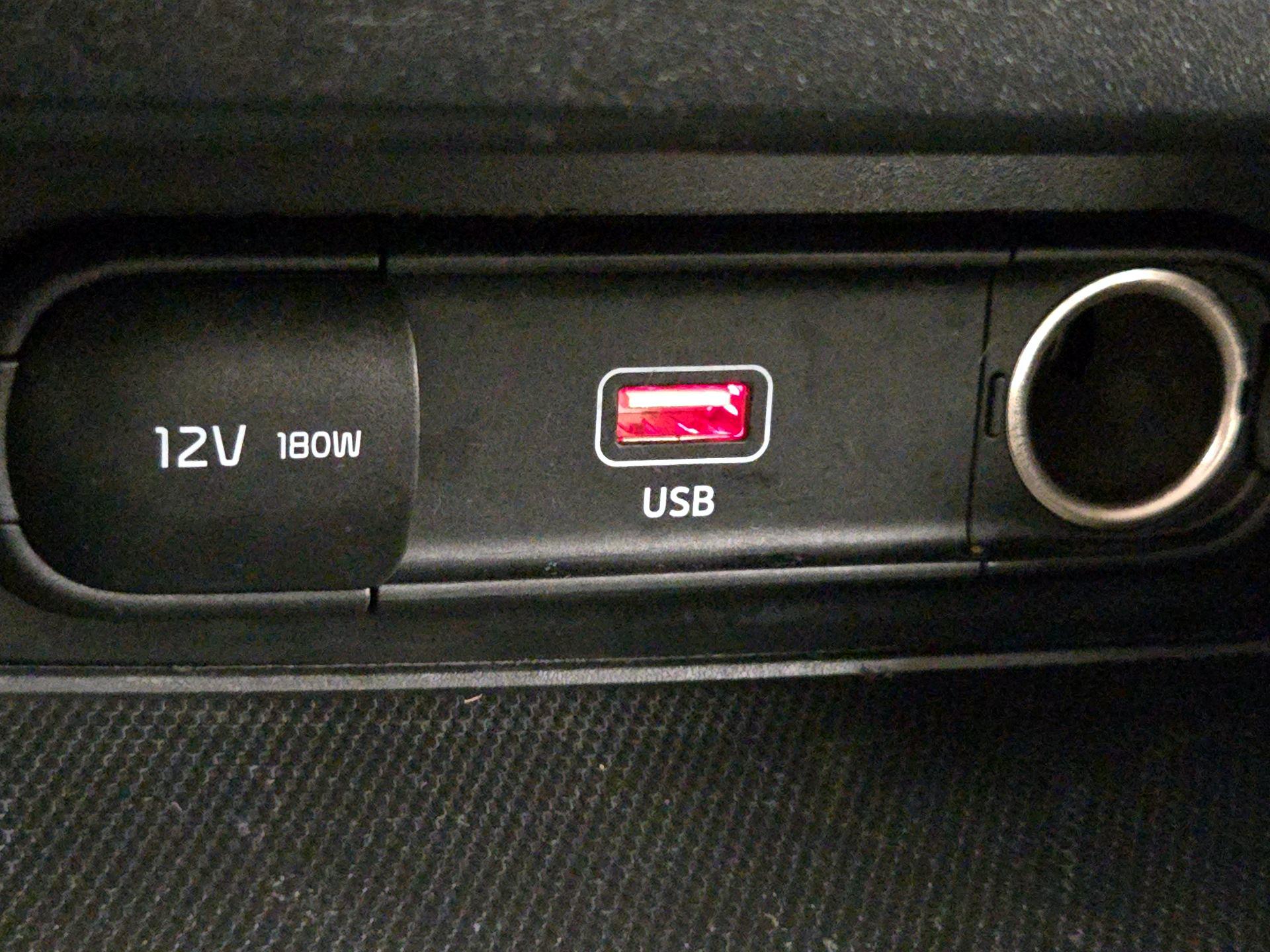 Thumbnail: 2022 Kia Forte - 18