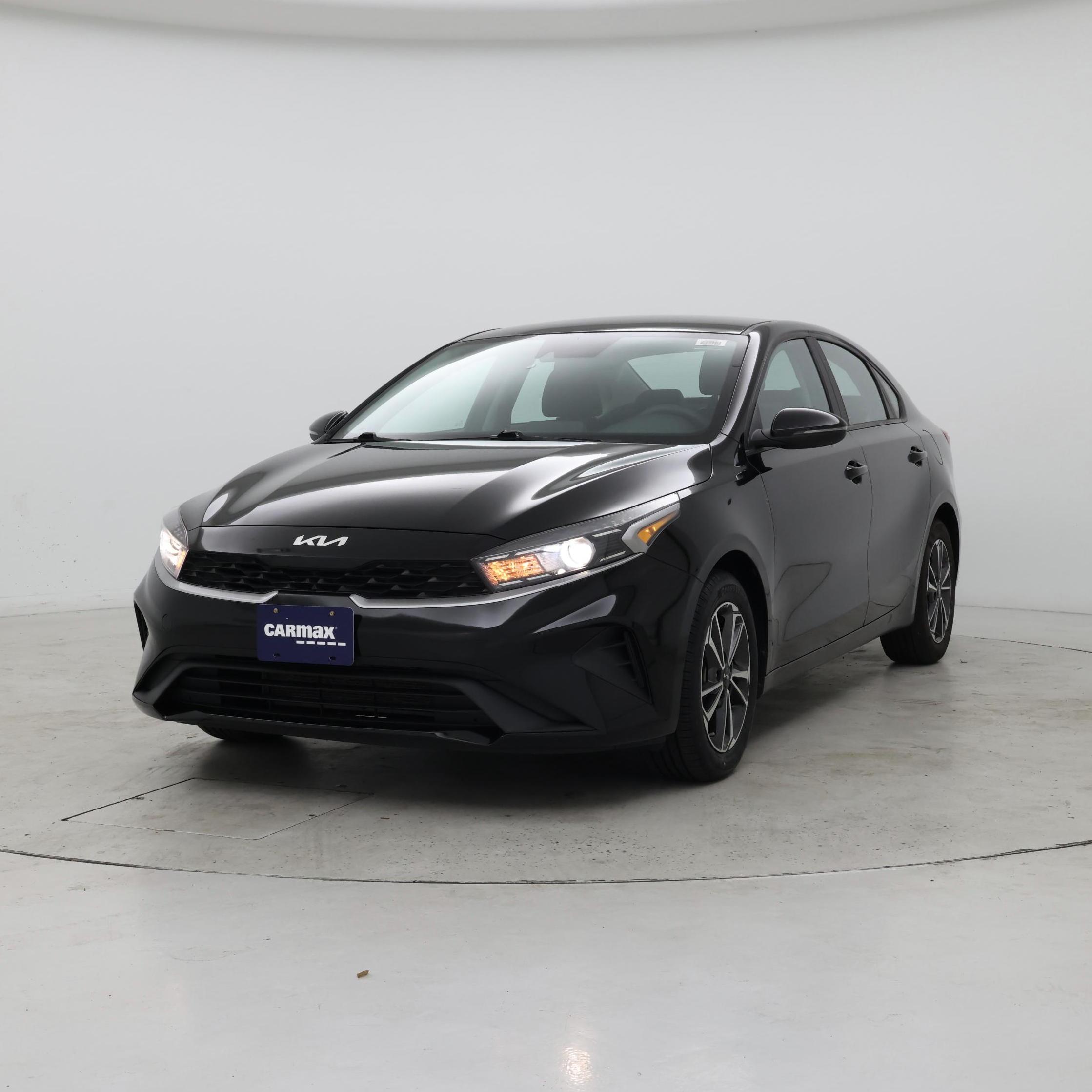 Thumbnail: 2022 Kia Forte - 4