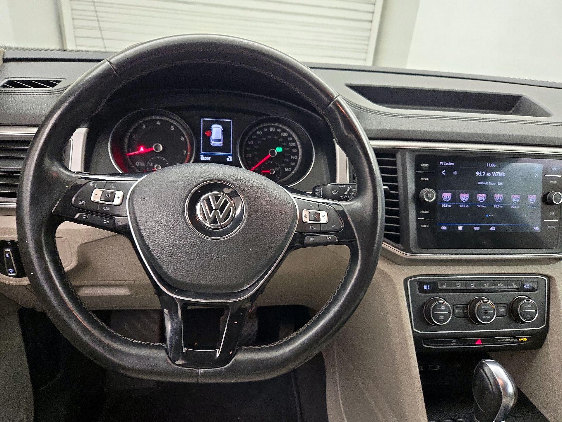 Thumbnail: 2018 Volkswagen Atlas - 10