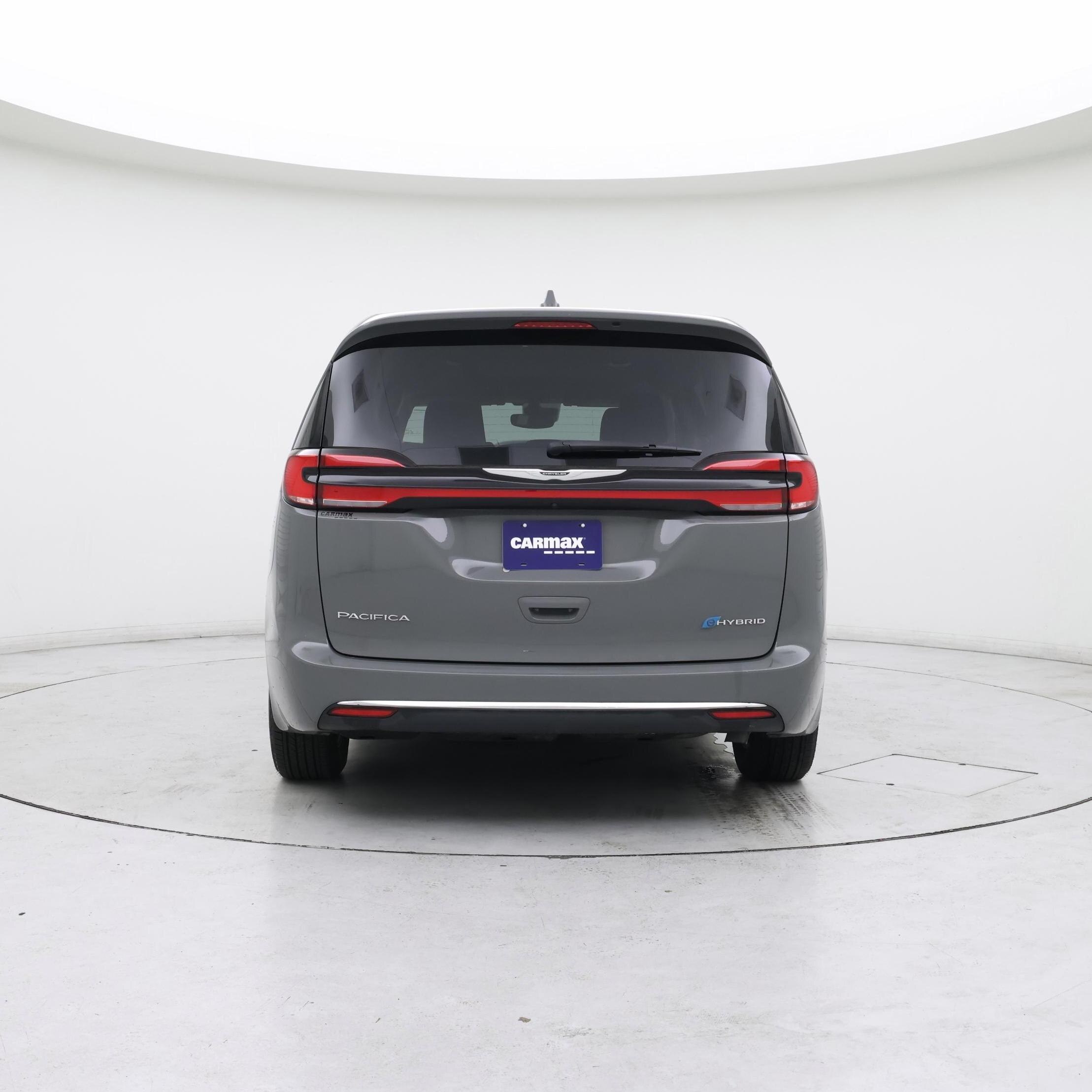 Thumbnail: 2022 Chrysler Pacifica - 6