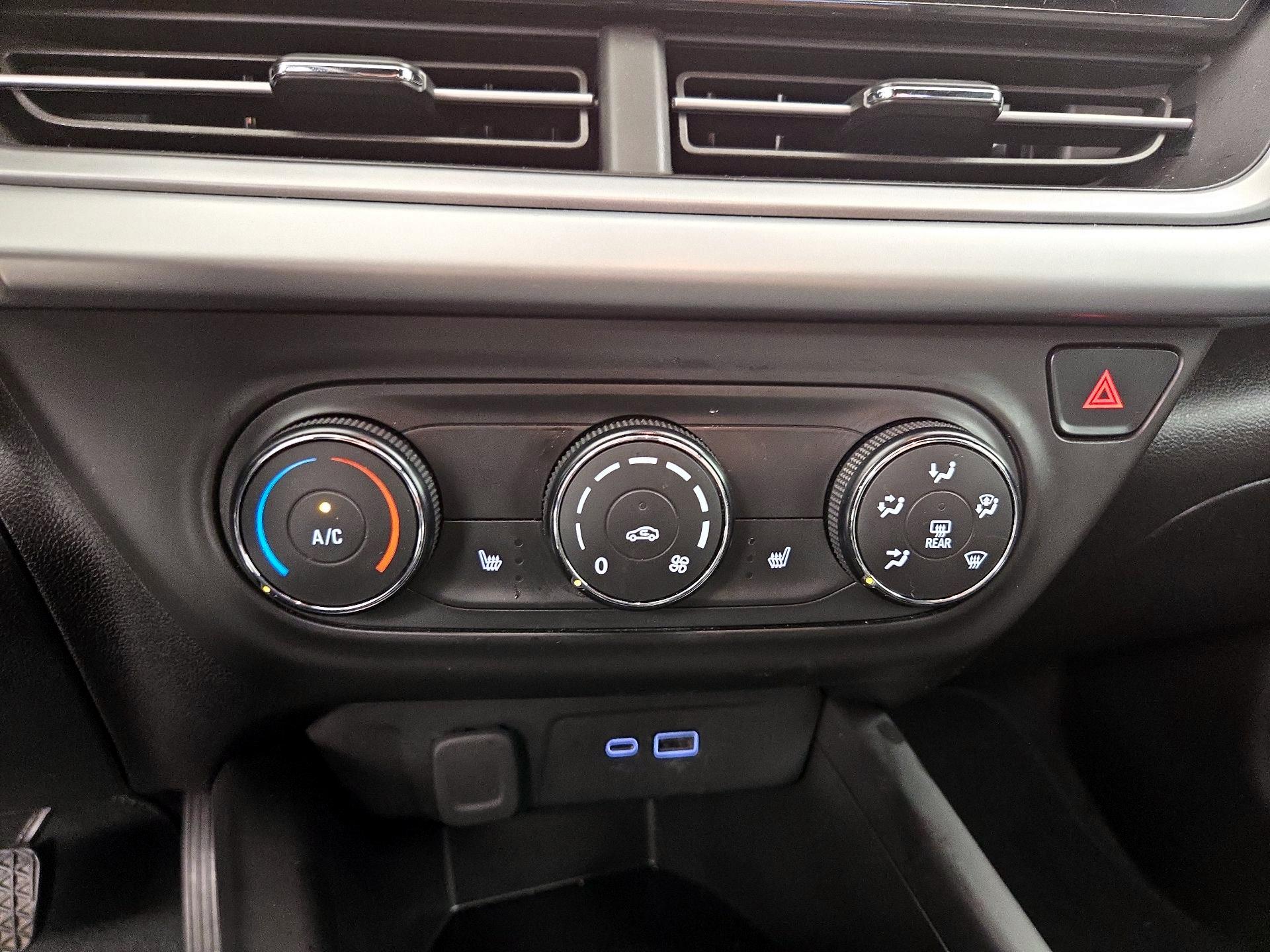 Thumbnail: 2025 Chevrolet Trax - 16