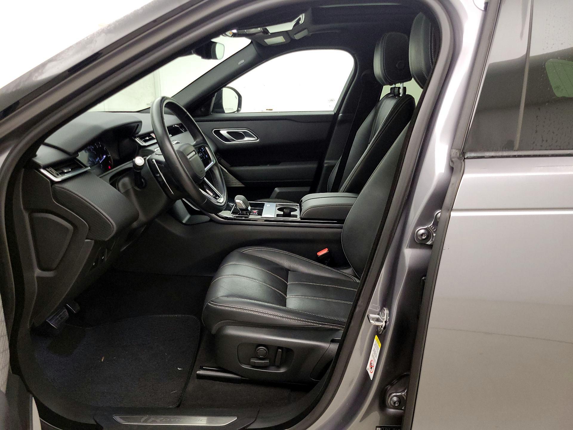 Thumbnail: 2022 Land Rover Range Rover Velar - 11