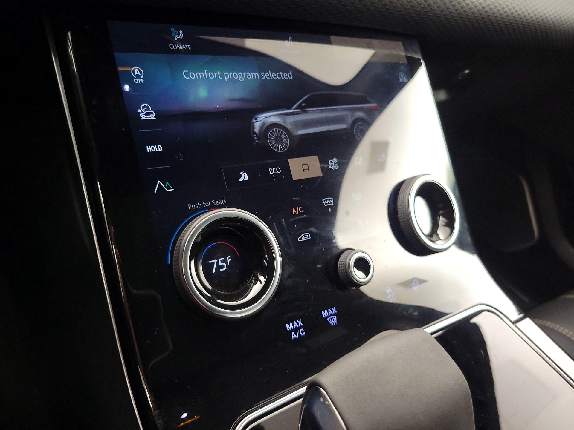 Thumbnail: 2022 Land Rover Range Rover Velar - 17