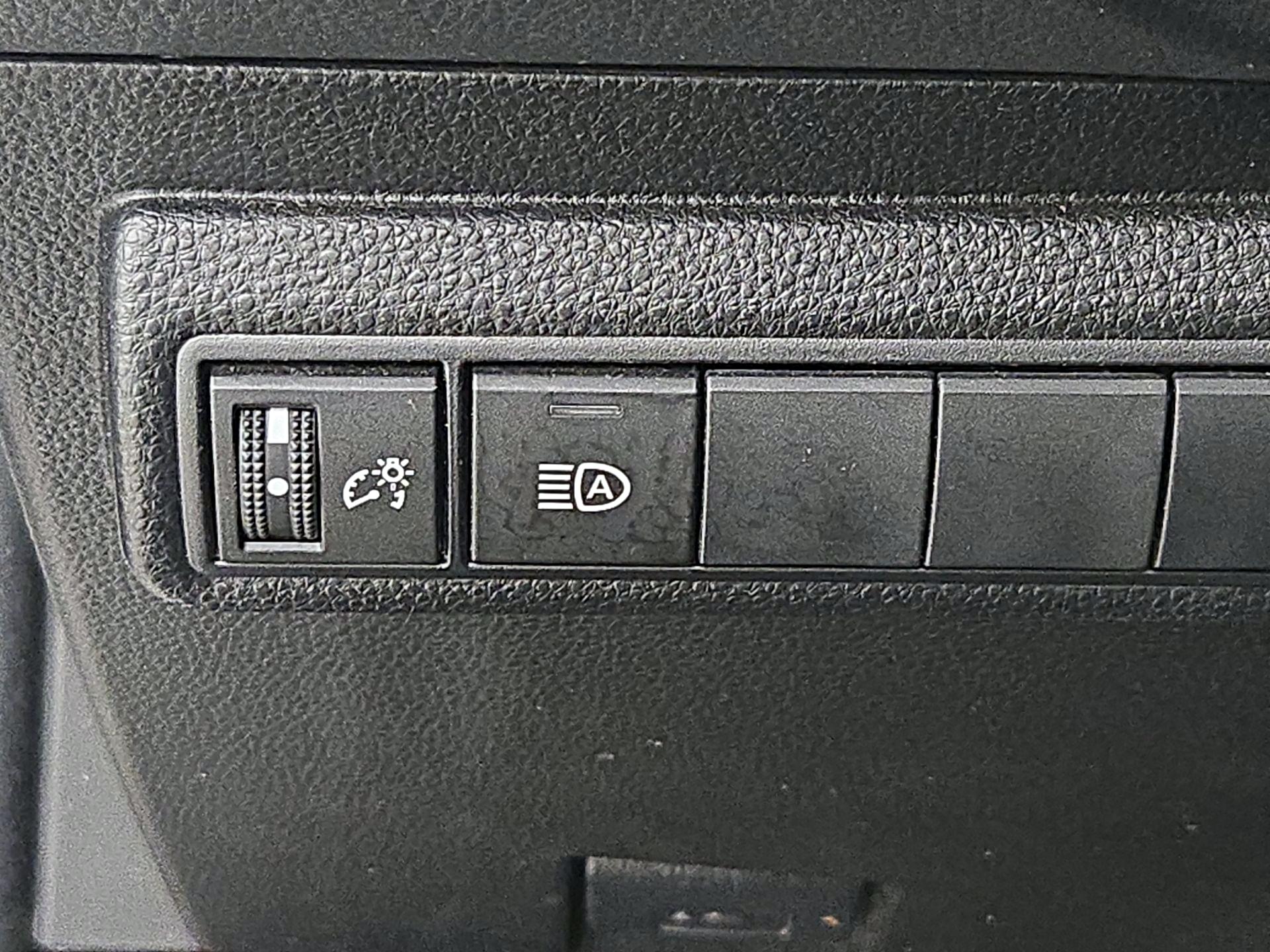 Thumbnail: 2022 Toyota Corolla - 13